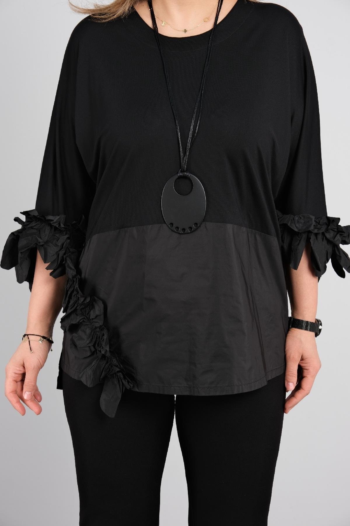 Aksesuar detaylı büyük beden kadın bluz