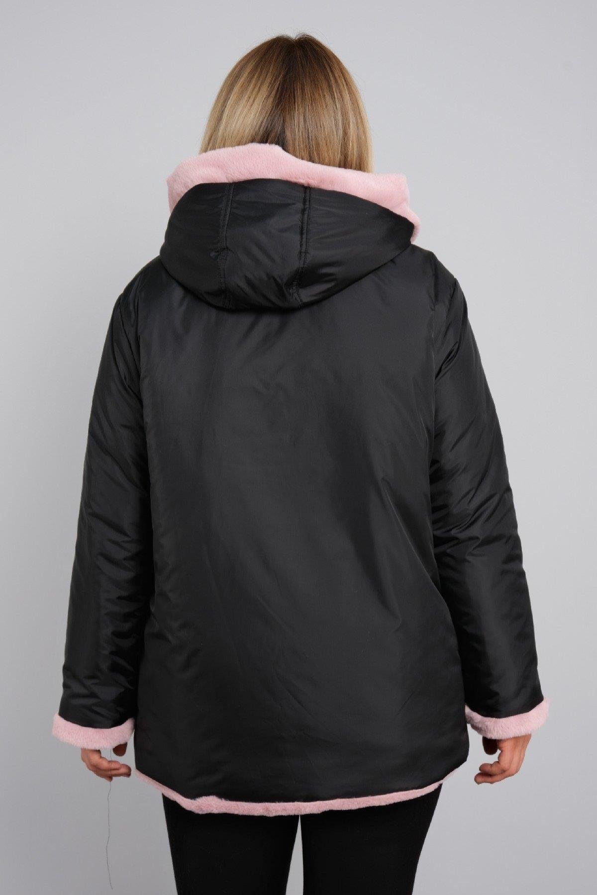 İçi kürklü, önü fermuarlı, cepli ve kapşonlu kısa kadın mont