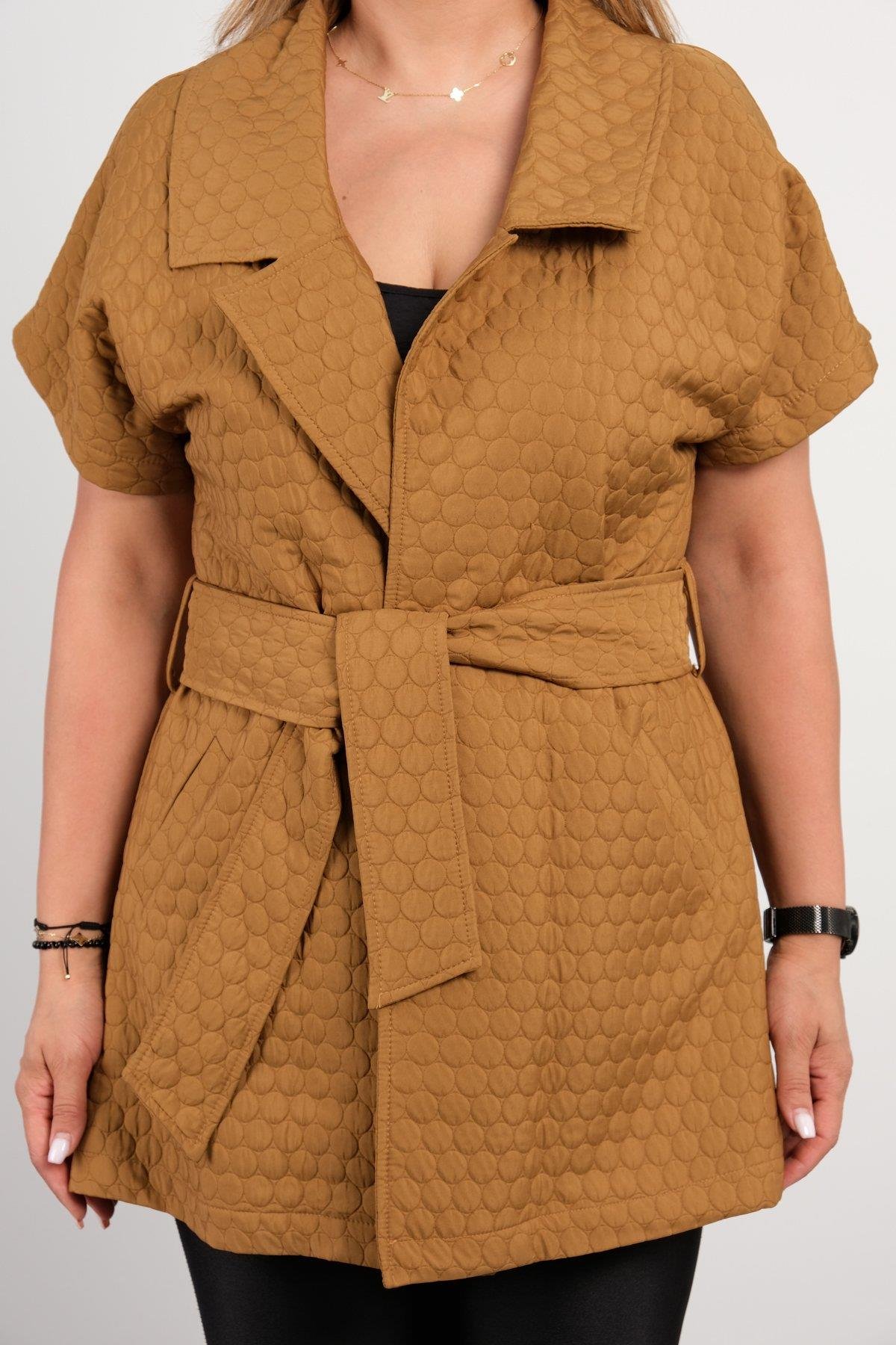 Kemerli büyük beden kadın montu 