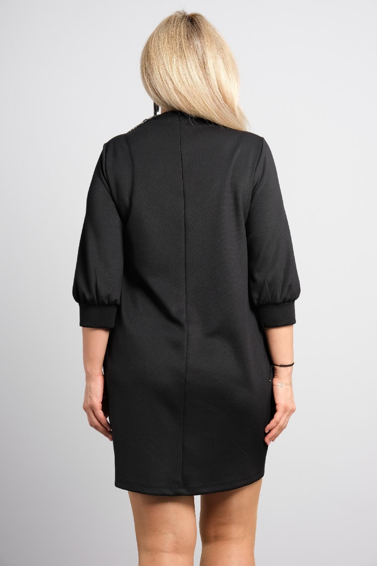 Kolye detaylı büyük beden kadın elbise