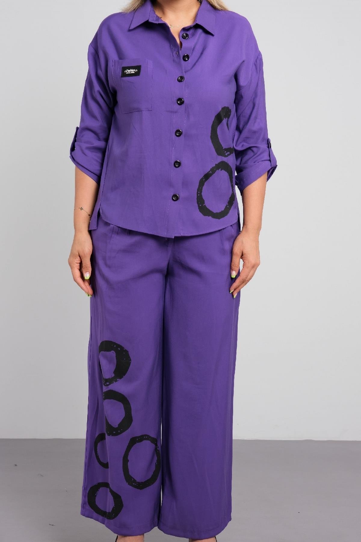 Önü baskılı, gömlek ve pantolon takım