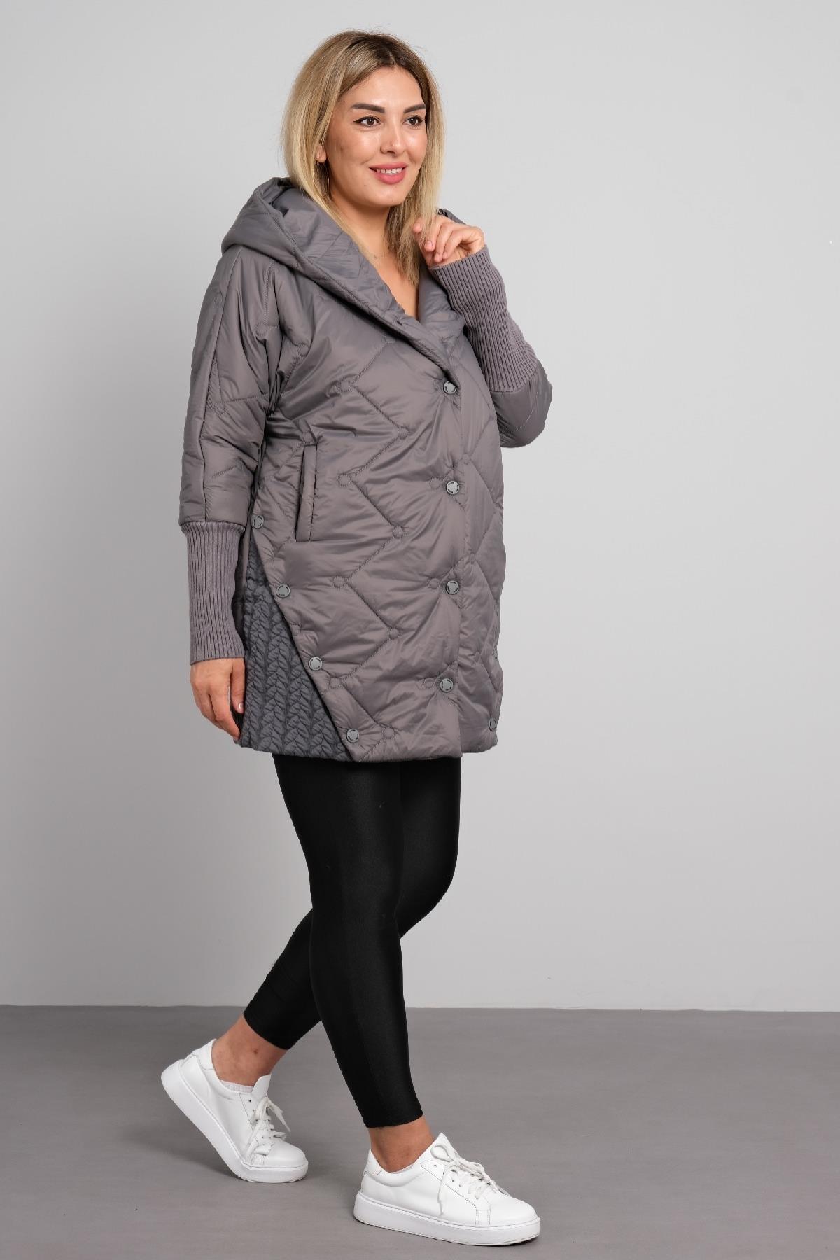 Önü düğmeli büyük beden kadın uzun mont