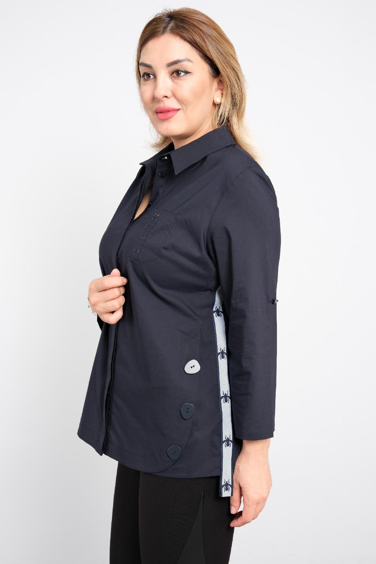 Önü düğmeli uzun kollu gömlek