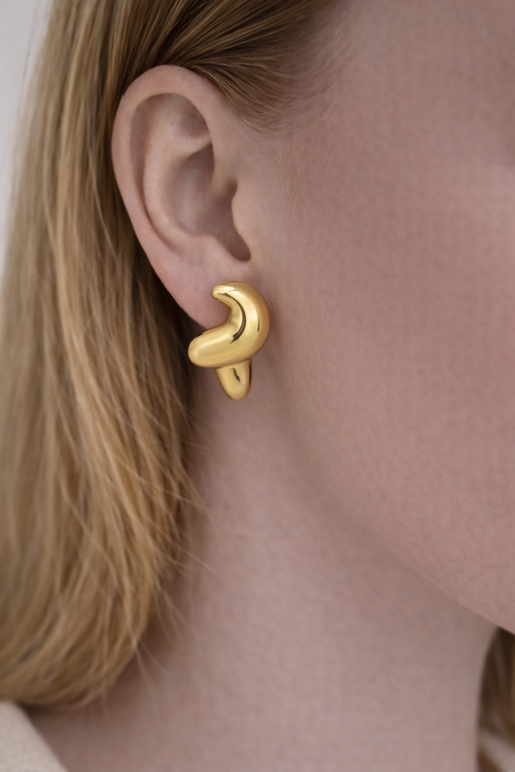 Gold Asimetrik Küpe