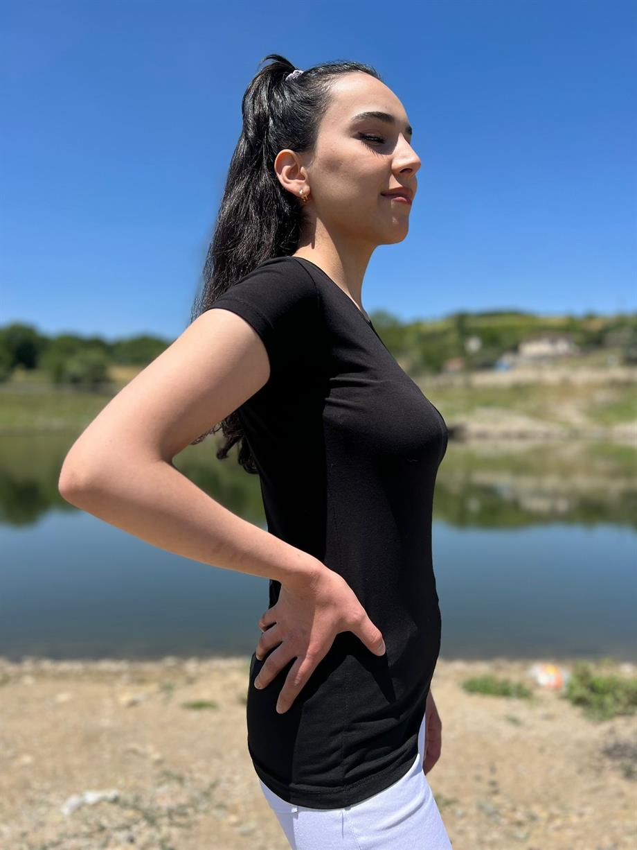 Bisiklet Yaka Kısa Kollu Basic Tshırt Siyah