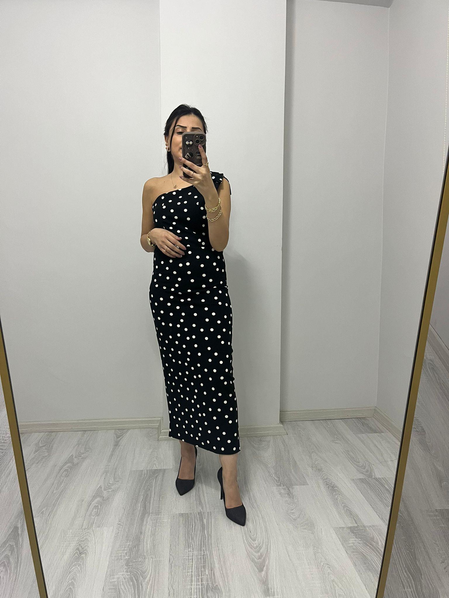Tek Omuz Puantiyeli Elbise Siyah