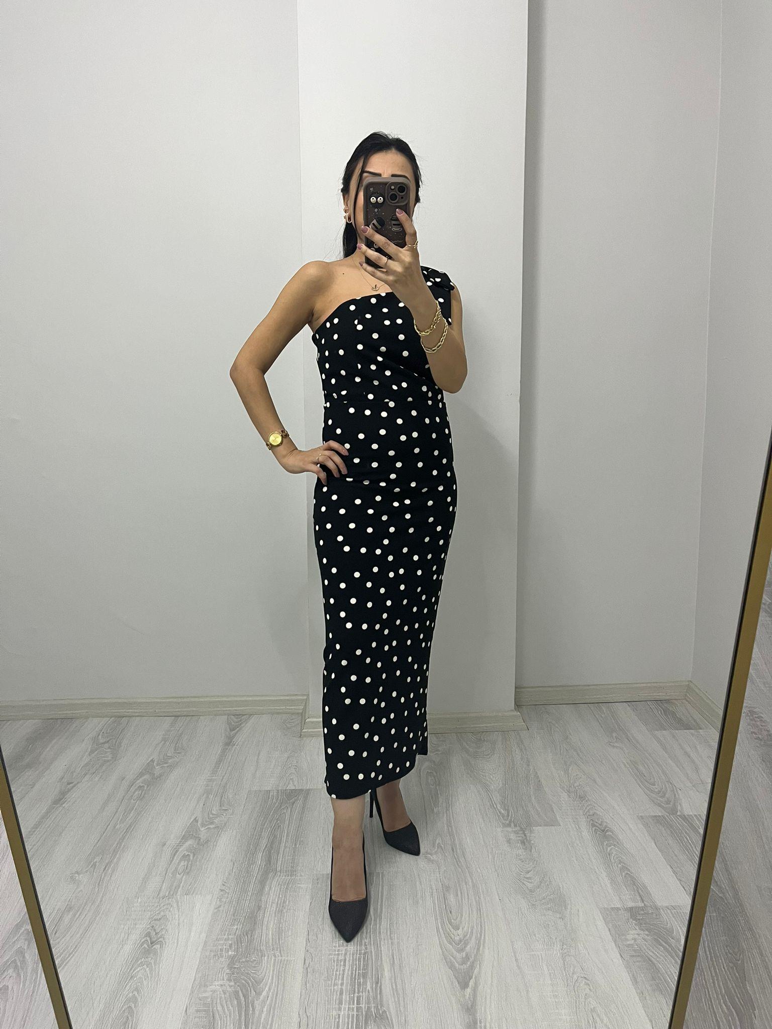Tek Omuz Puantiyeli Elbise Siyah