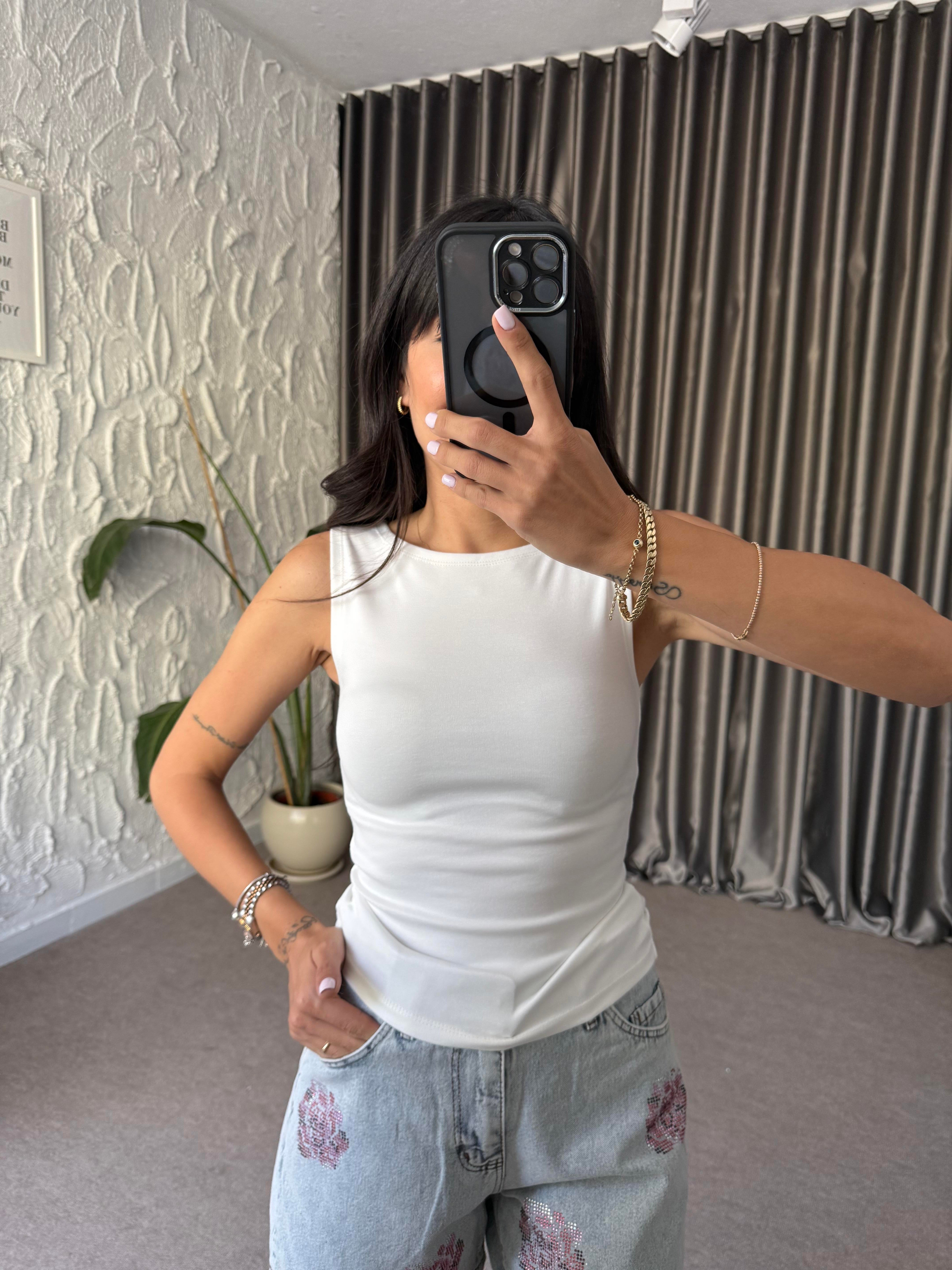 Beyaz Kolsuz Basic Bluz