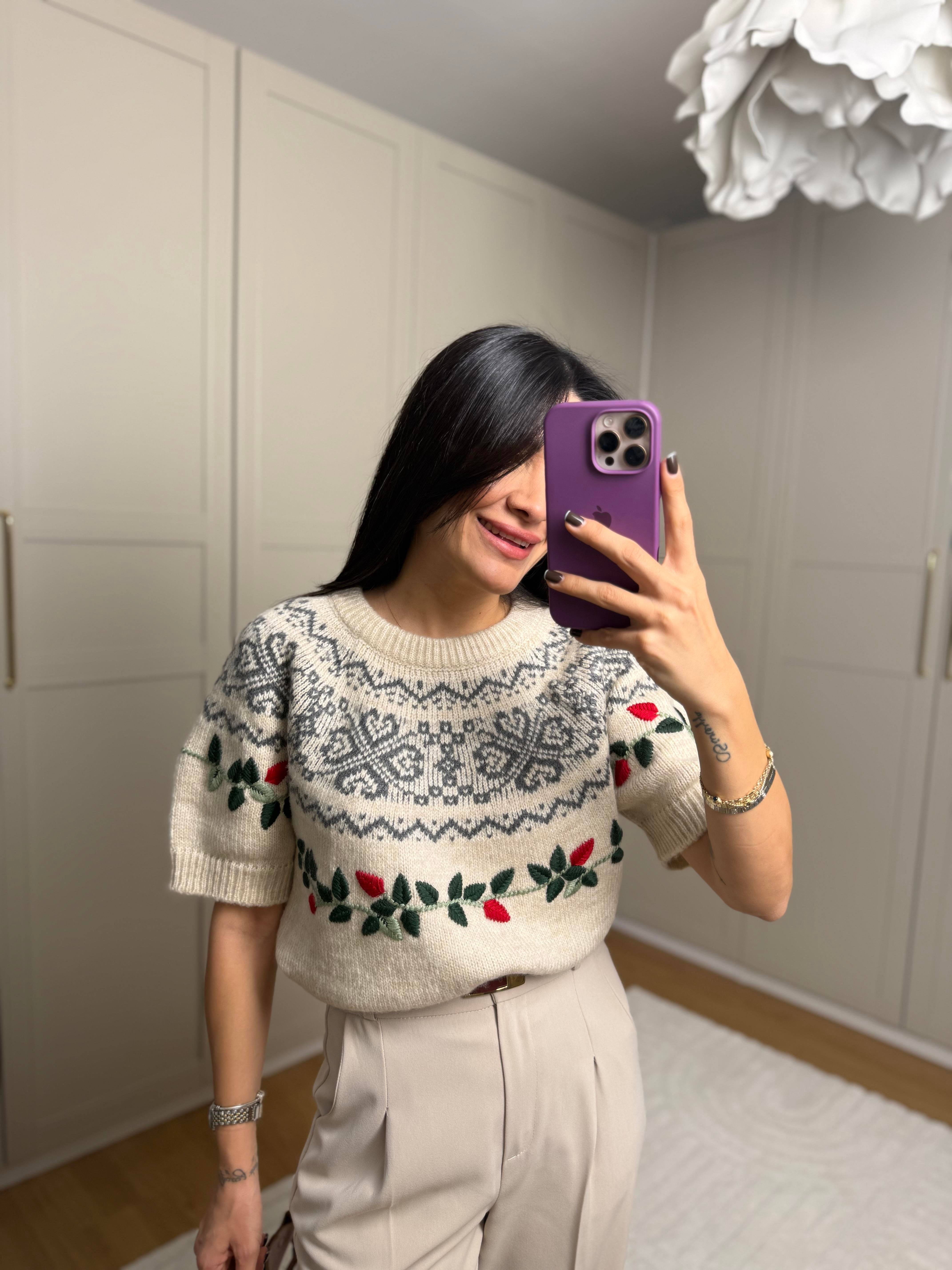 Boreal Nakış İşlemeli Ekru Triko