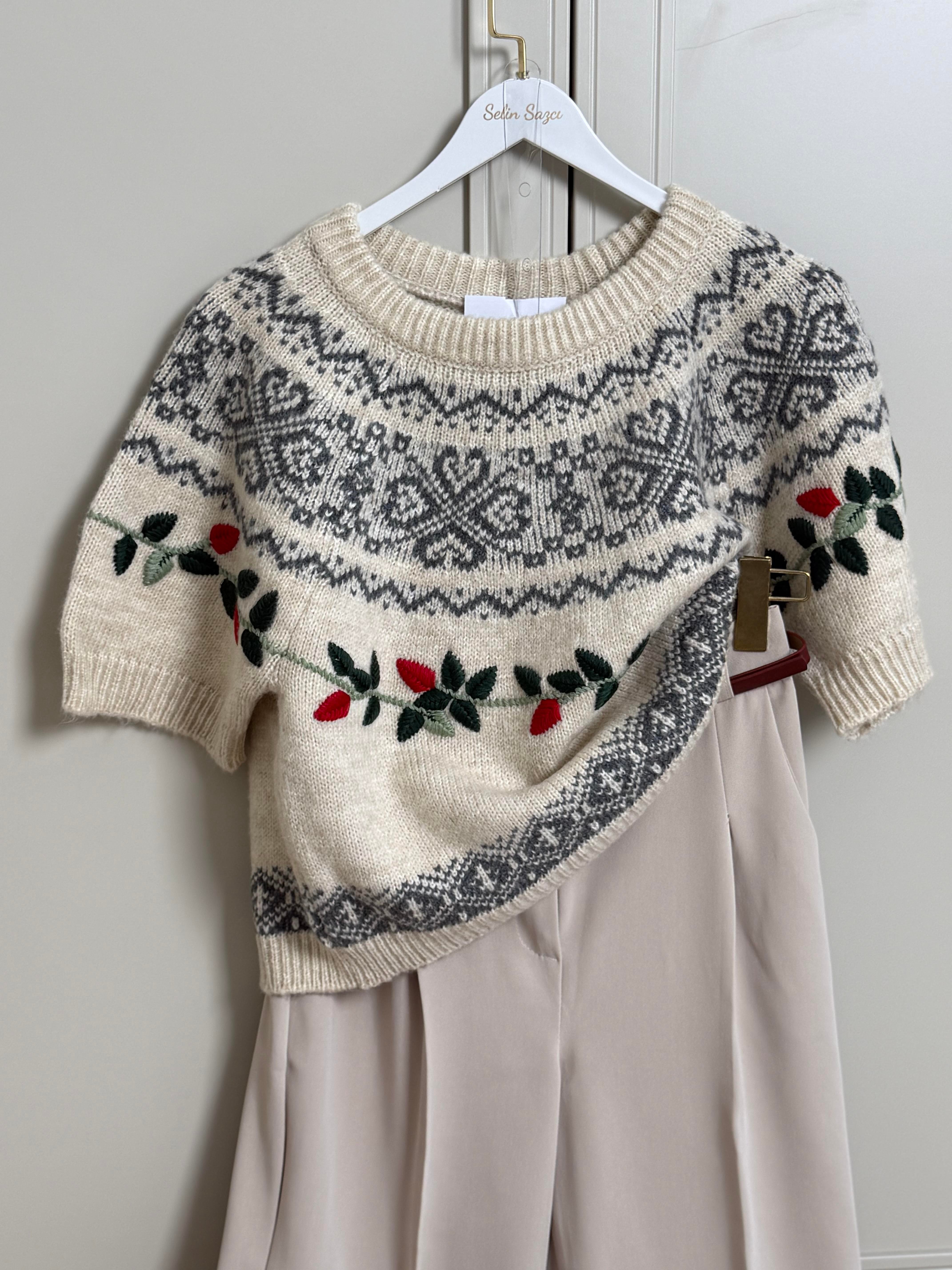 Boreal Nakış İşlemeli Ekru Triko