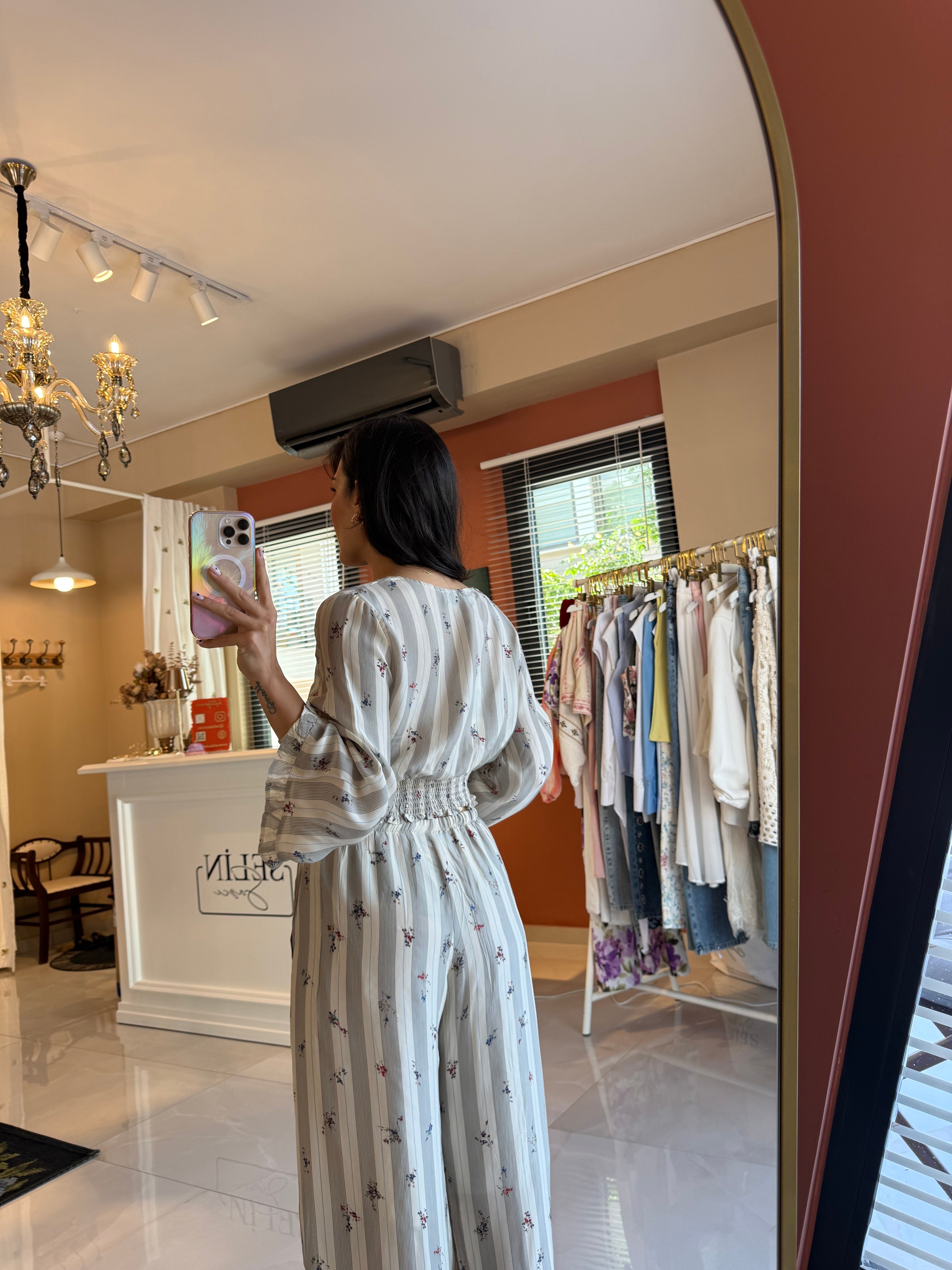 Çiçek Desenli Düğümlü Bluz Pantolon Takım