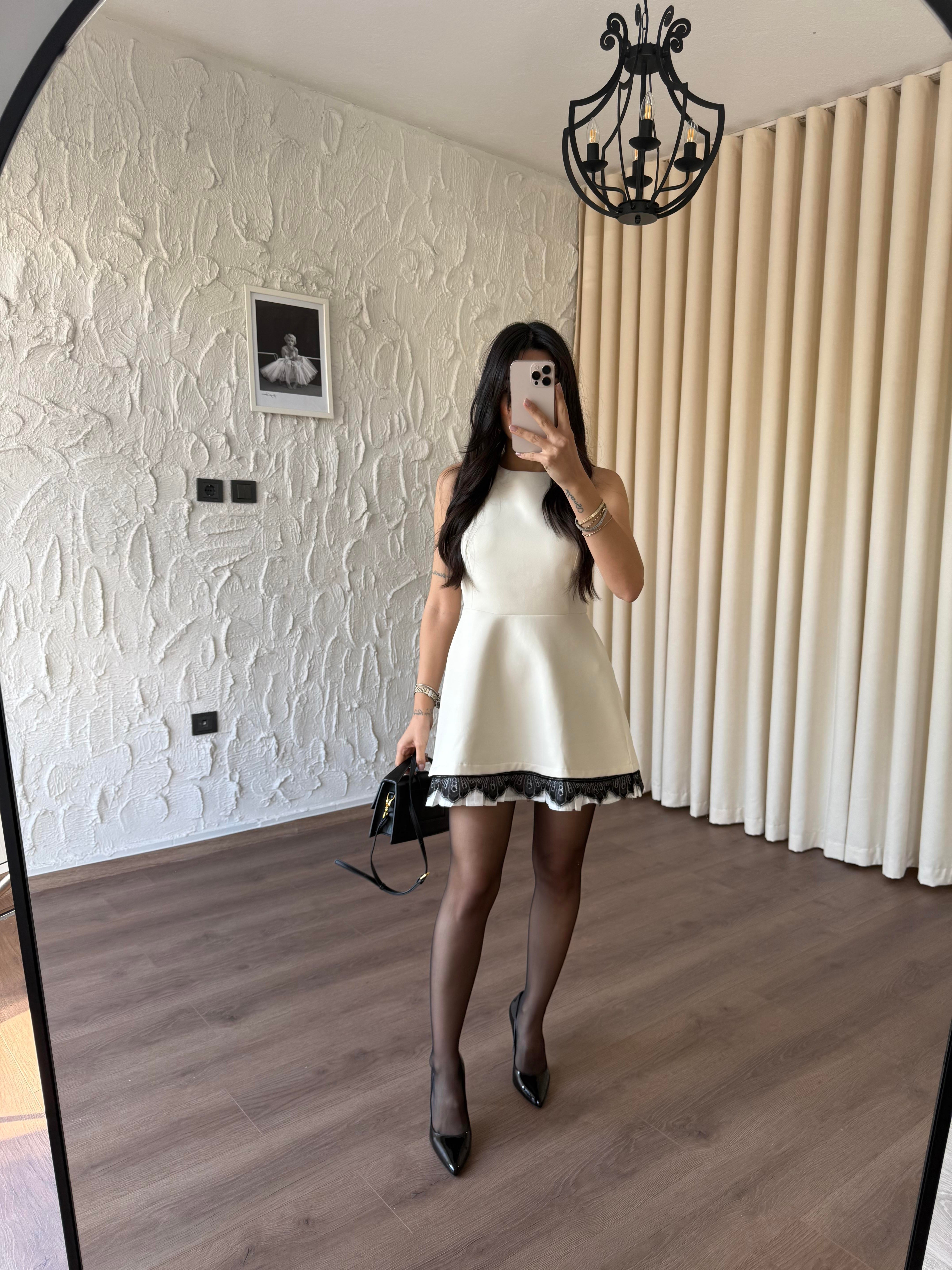 Dantel Dikişli Ekru Elbise