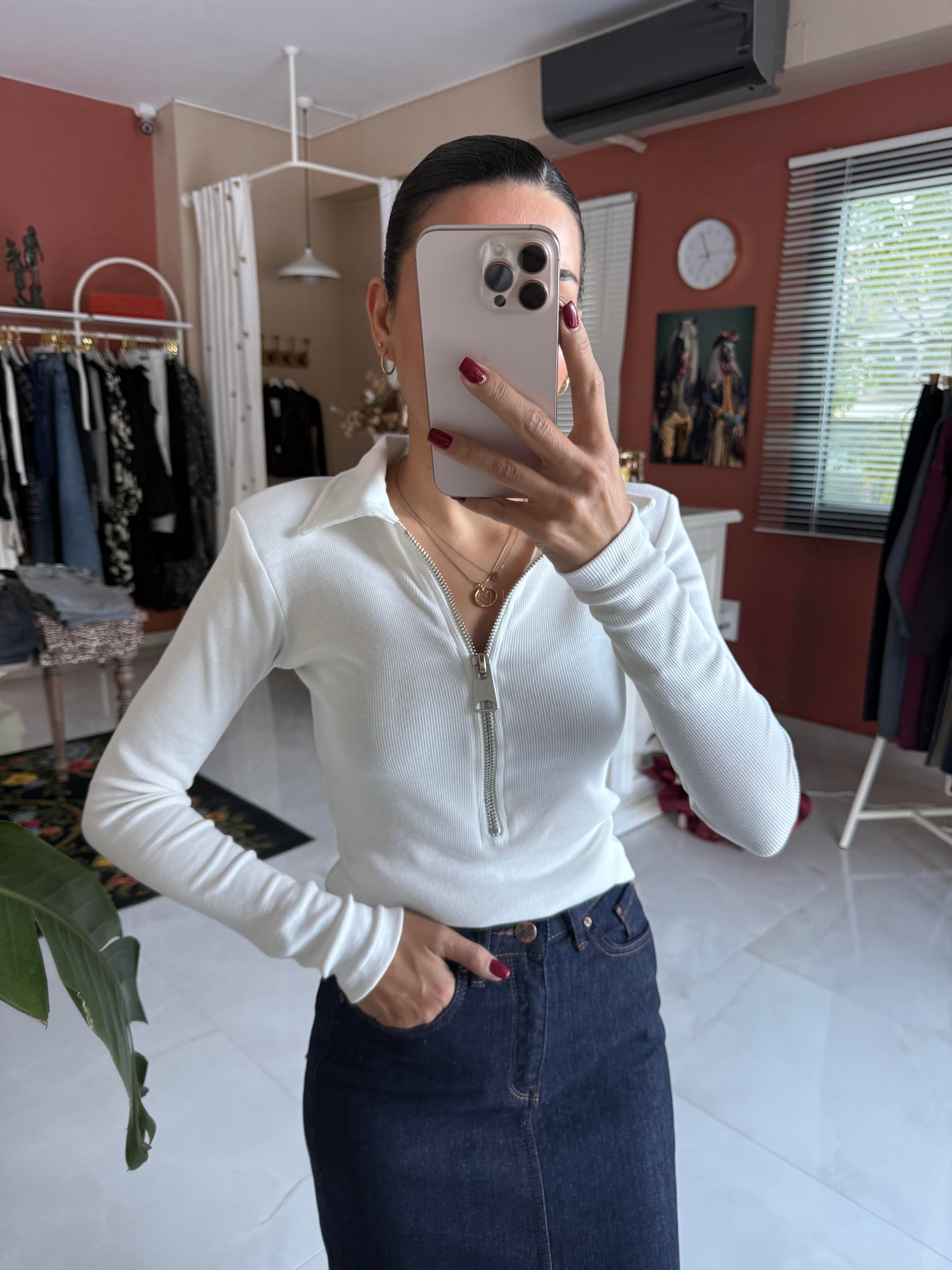 Ekru Fermuarlı Bluz