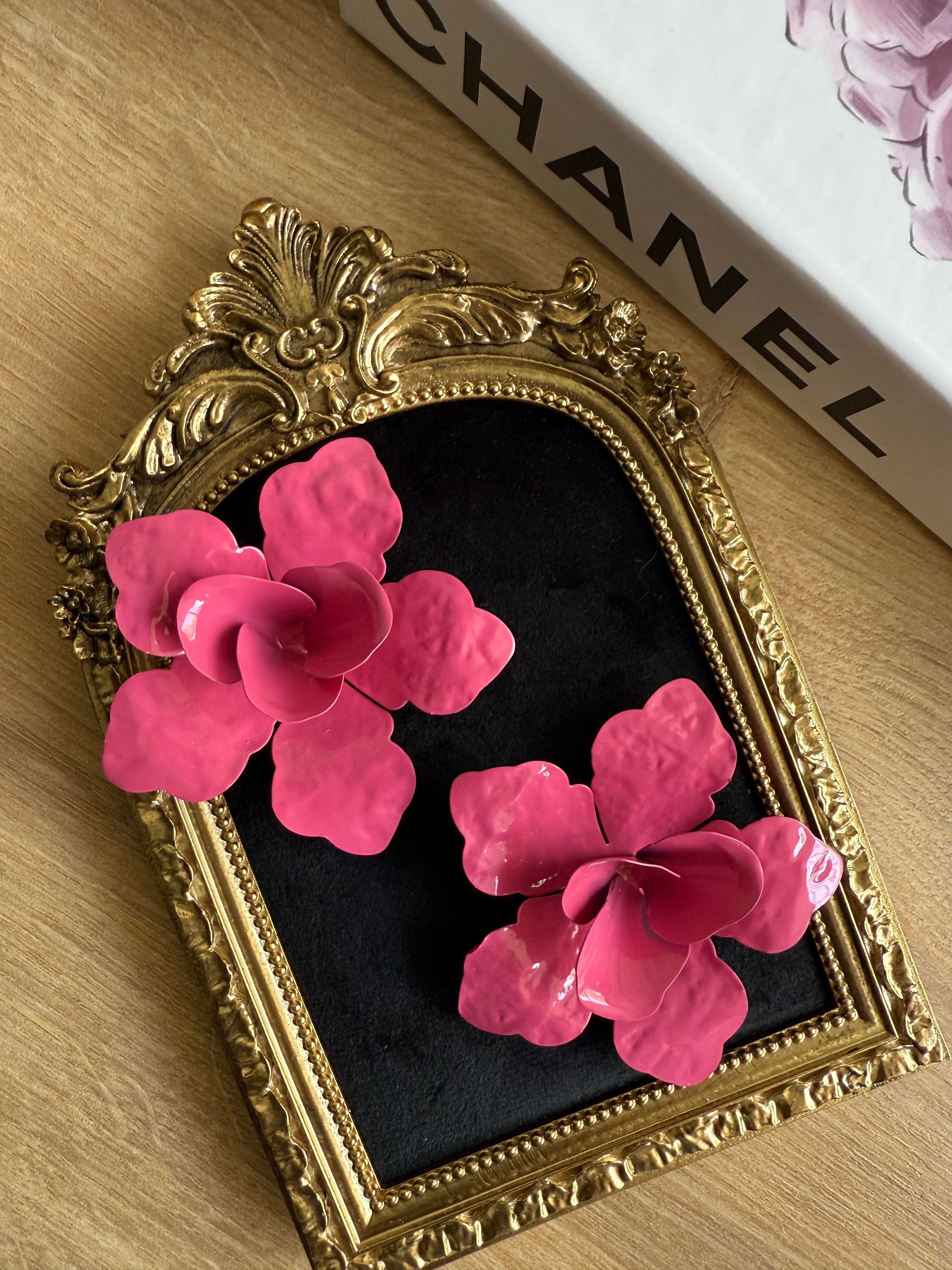 Fuşya Marka Model Çiçek Küpe