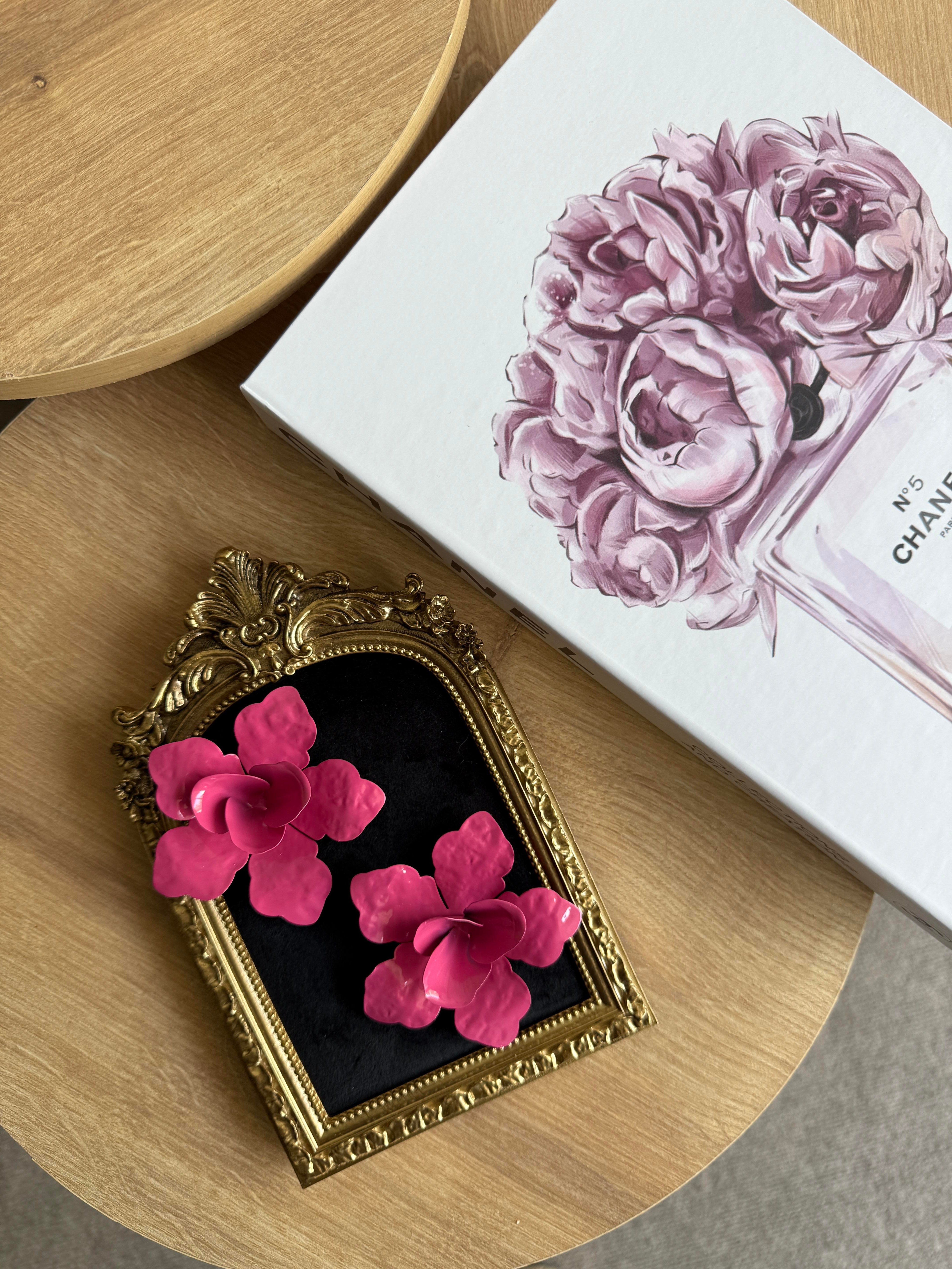 Fuşya Marka Model Çiçek Küpe