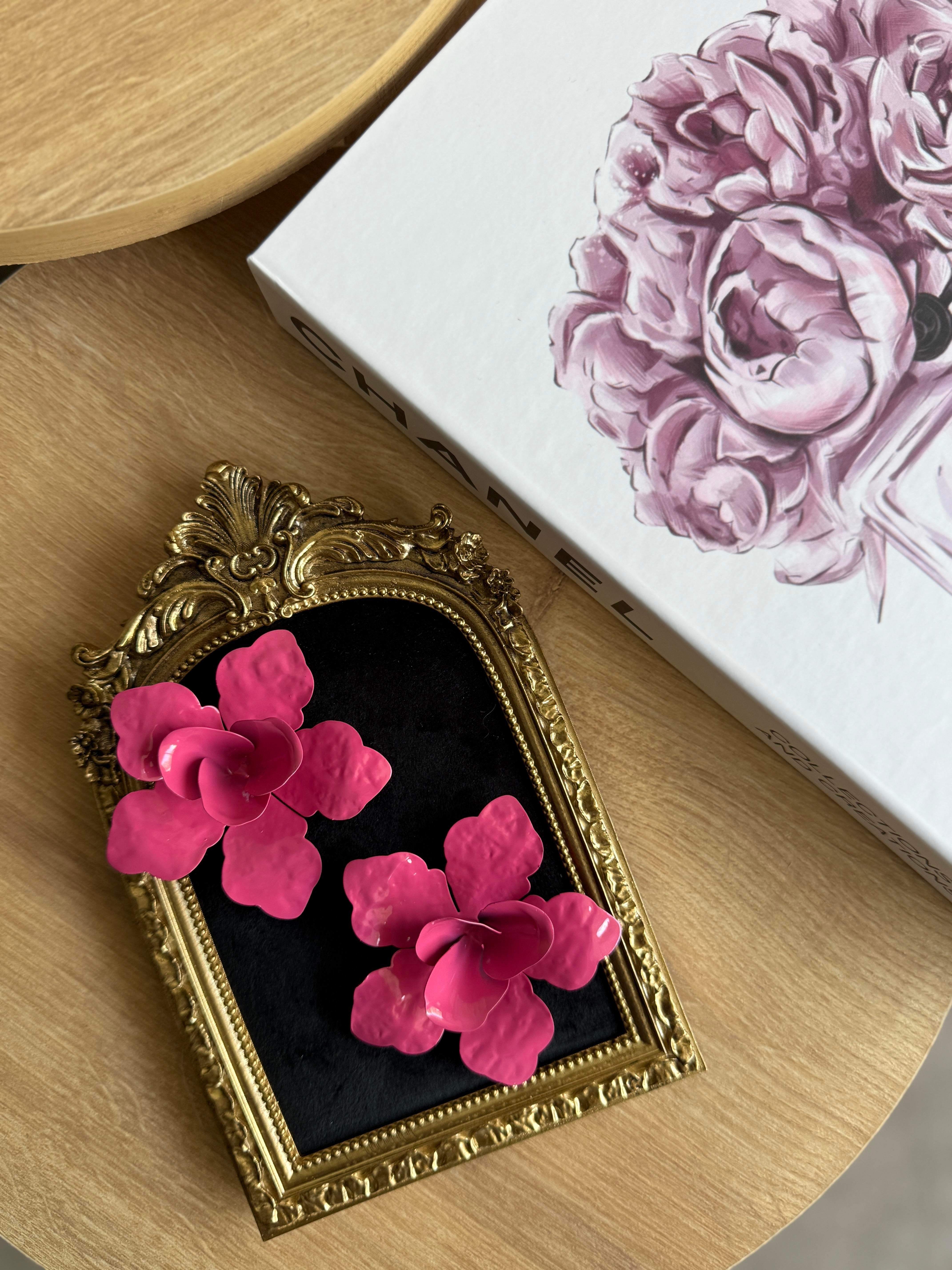 Fuşya Marka Model Çiçek Küpe