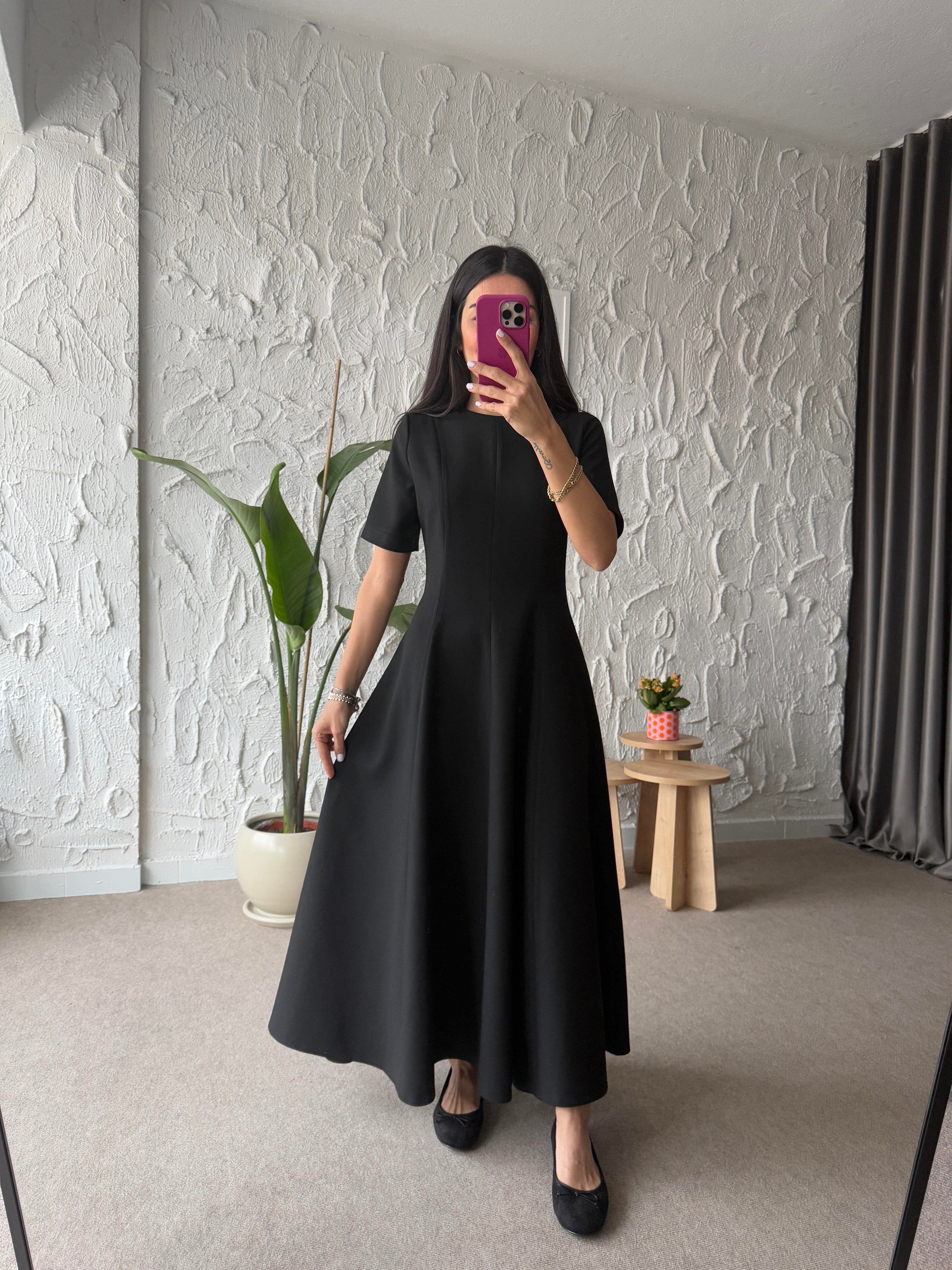 Godeli Siyah Maxi Elbise