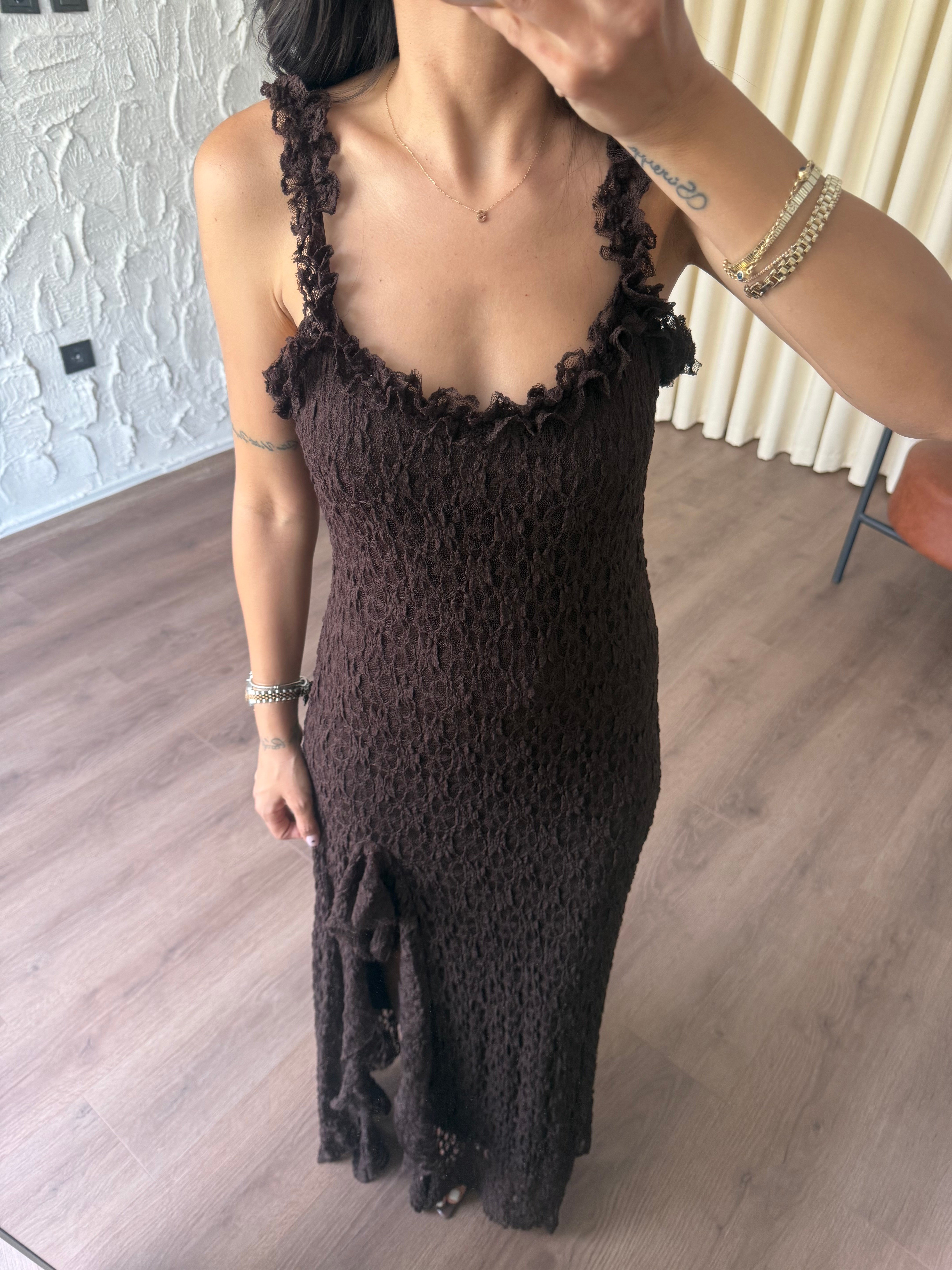 Güpür Dantelli Yırtmçlı Kahve Elbise