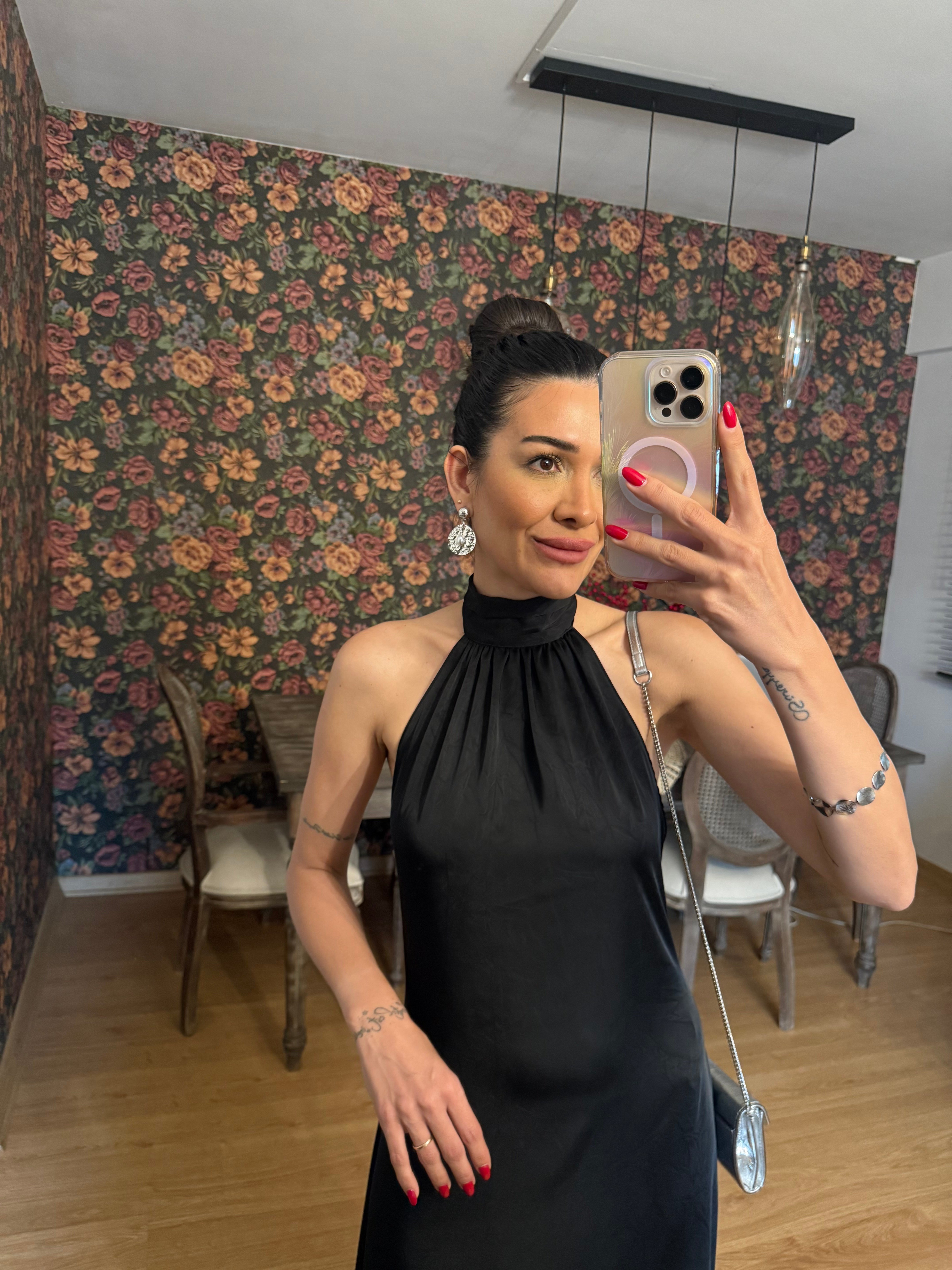 Halter Yaka Sırt Dekolteli Siyah Saten Elbise