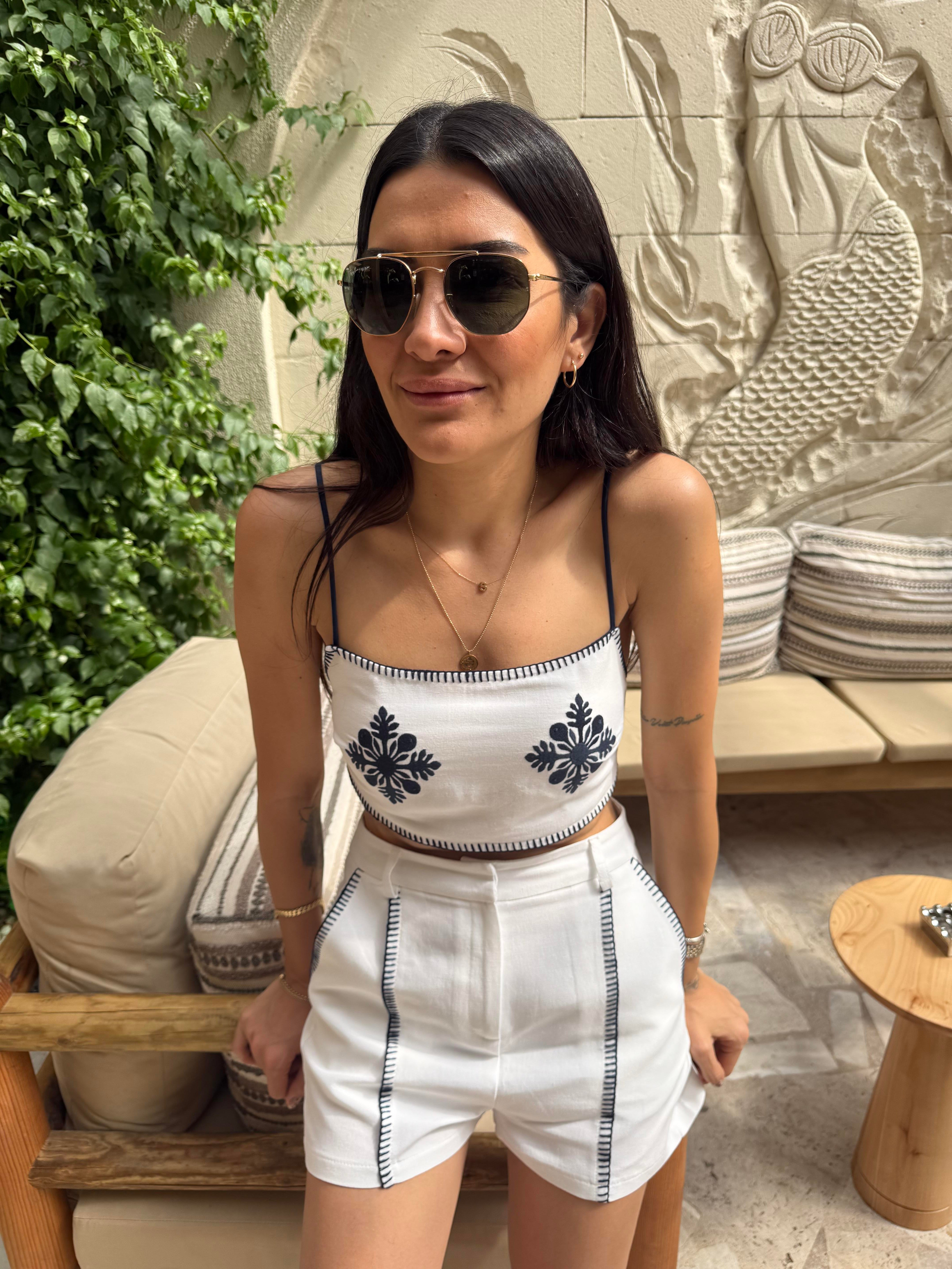 Harmoni Nakış Detaylı Bluz Şort