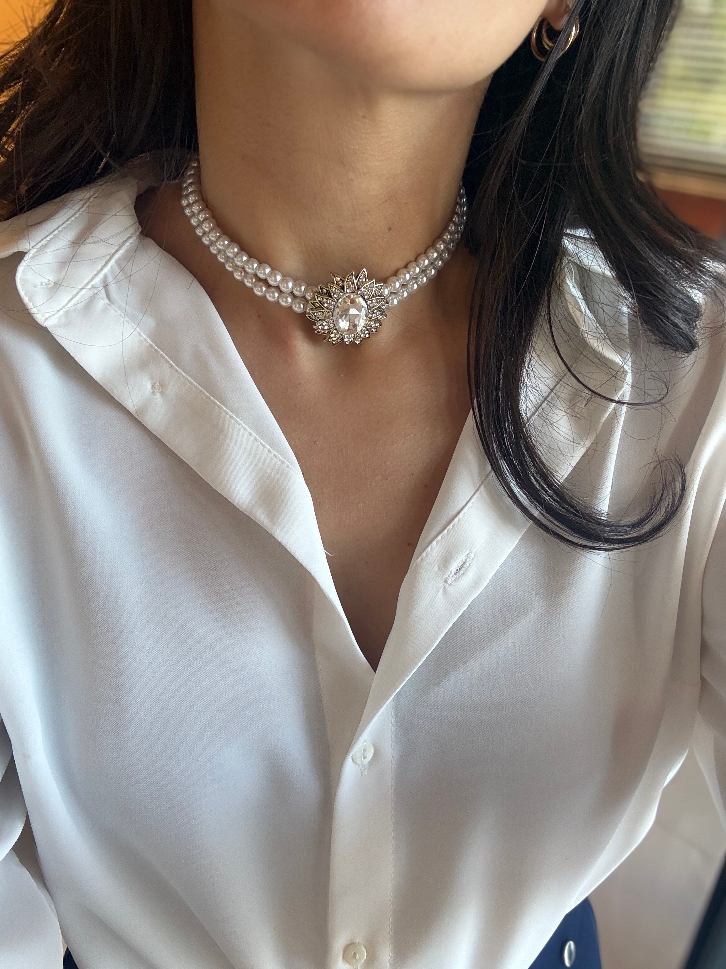 İki Sıralı Taşlı Yıldız Tokalı İnci Choker
