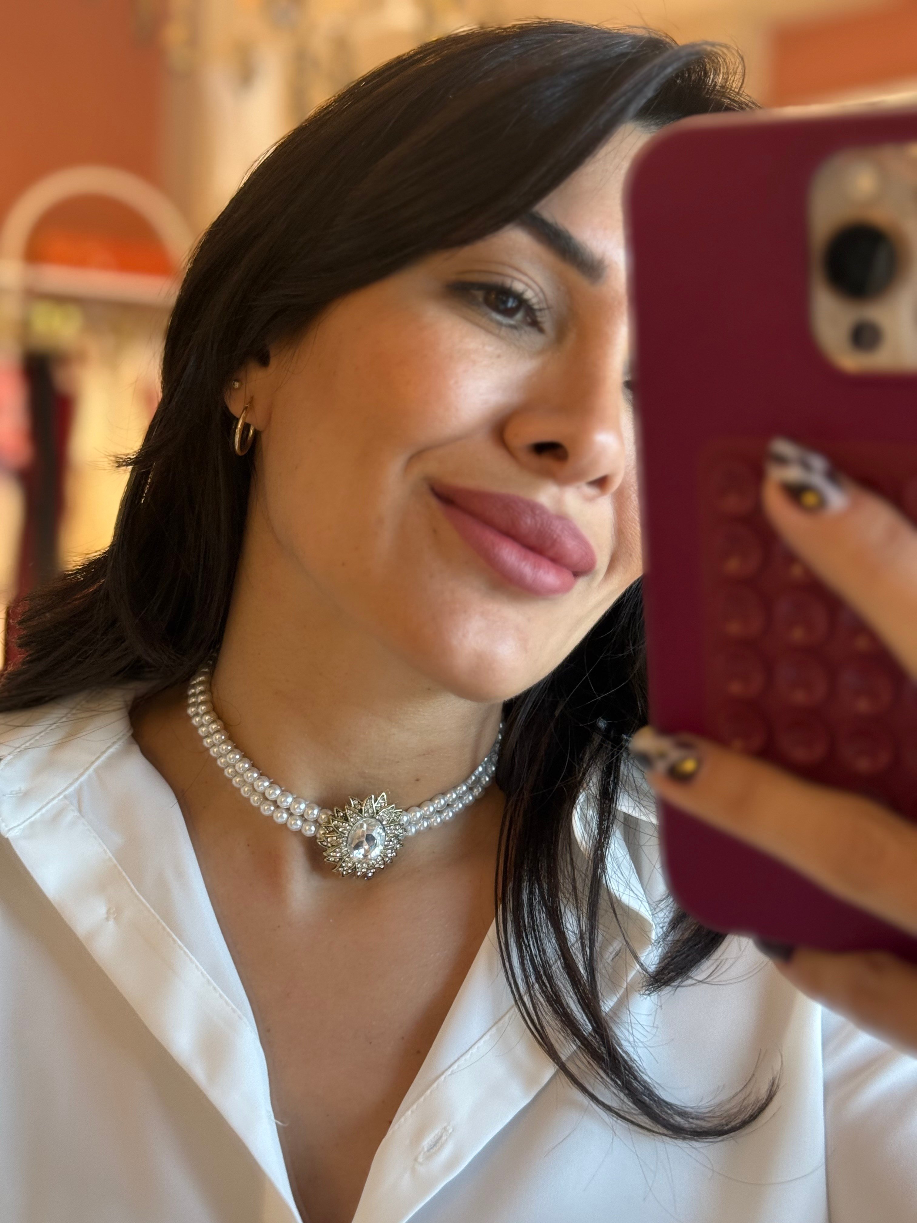 İki Sıralı Taşlı Yıldız Tokalı İnci Choker