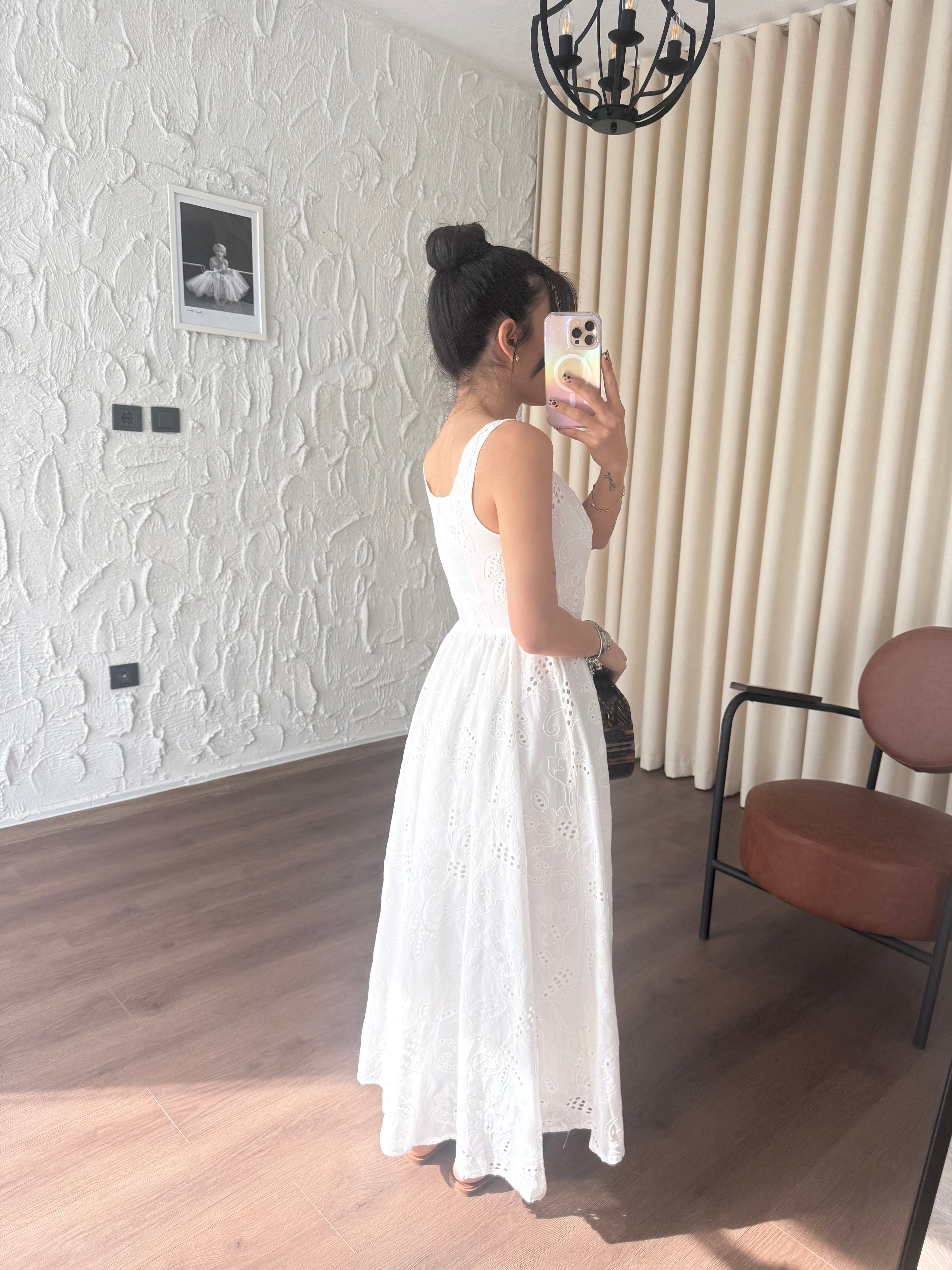 İnes Fistolu Ekru Elbise