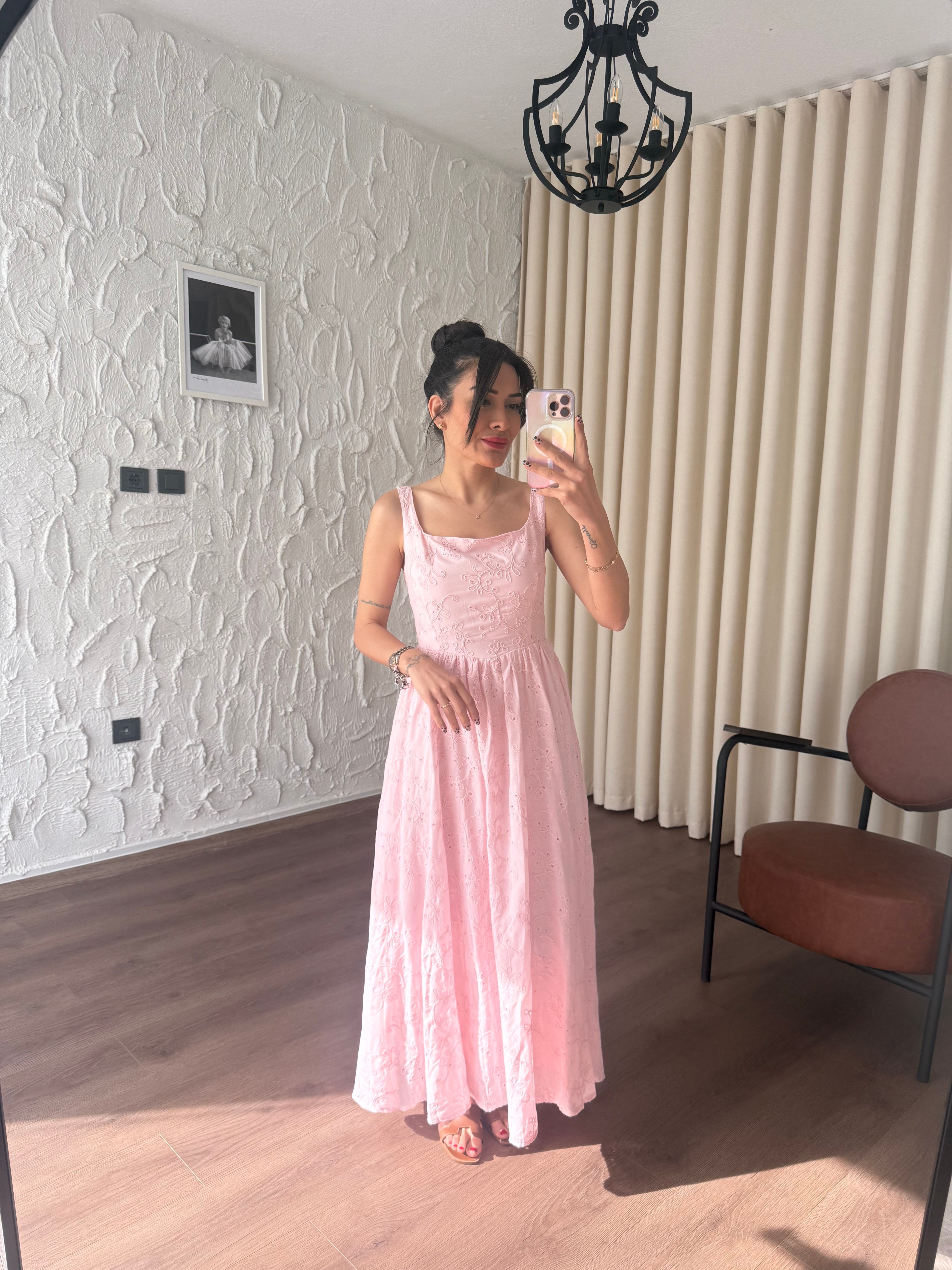 İnes Fistolu Pembe Elbise