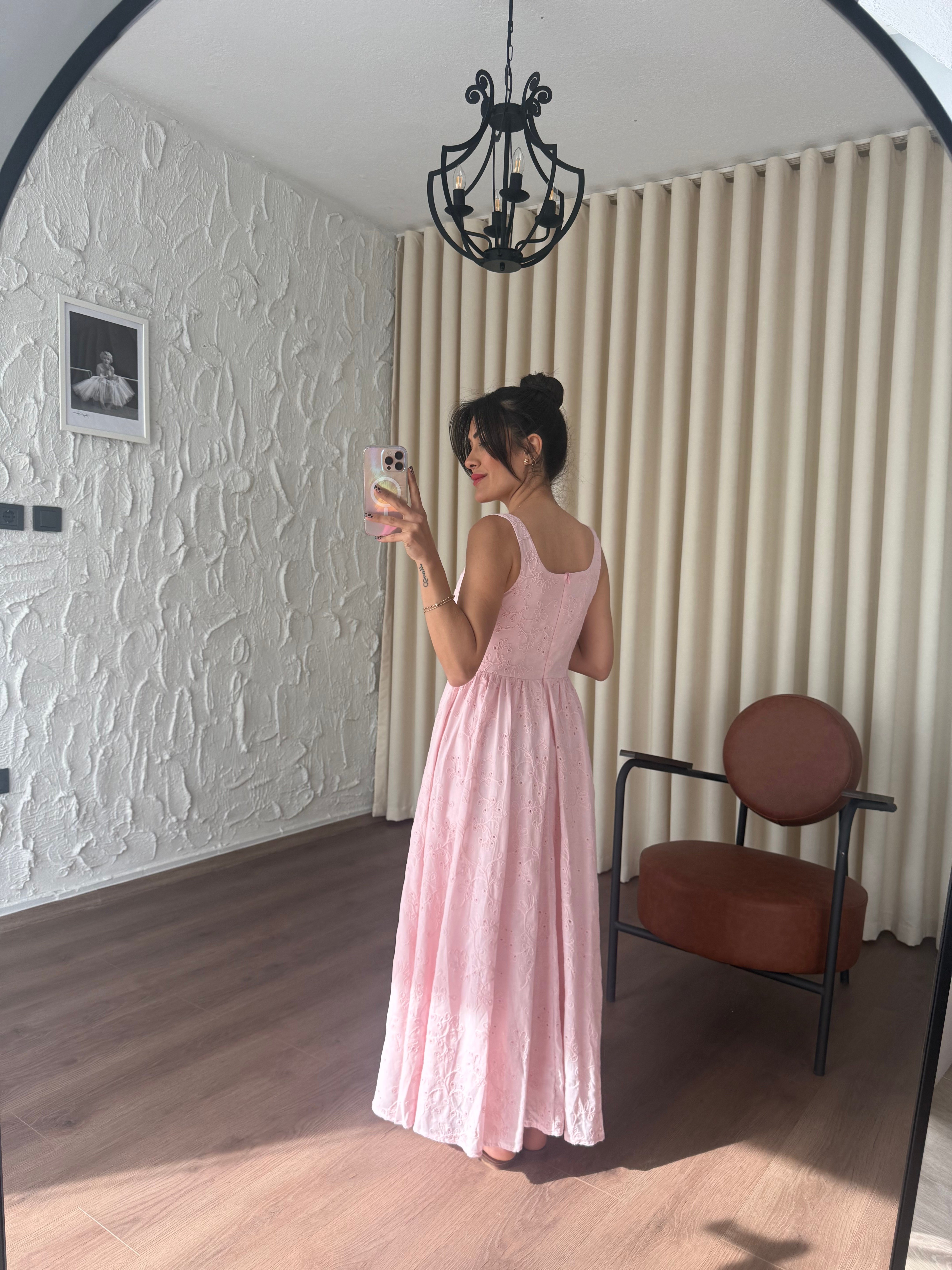 İnes Fistolu Pembe Elbise