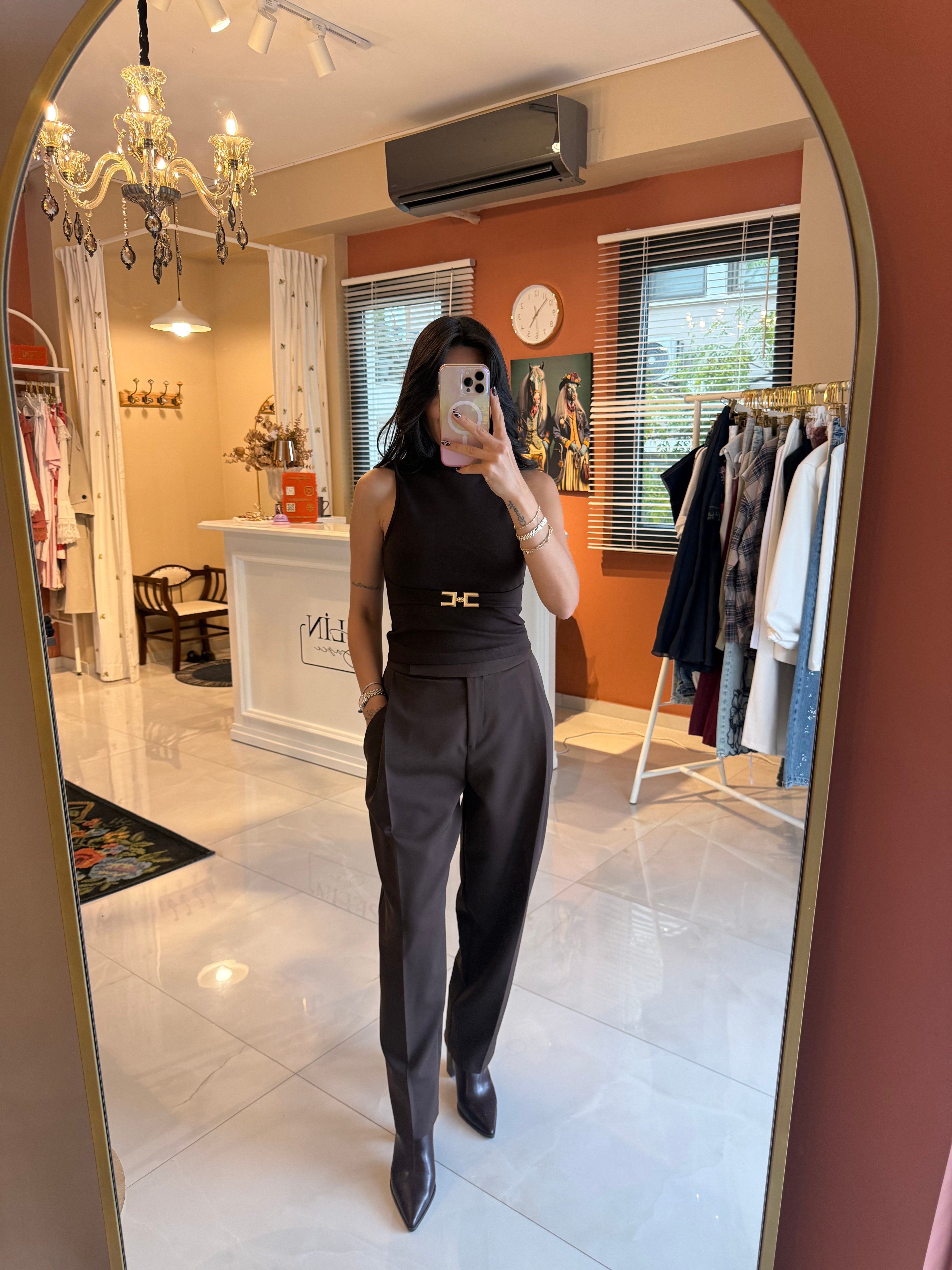 Kahve Toka Detaylı Bluz