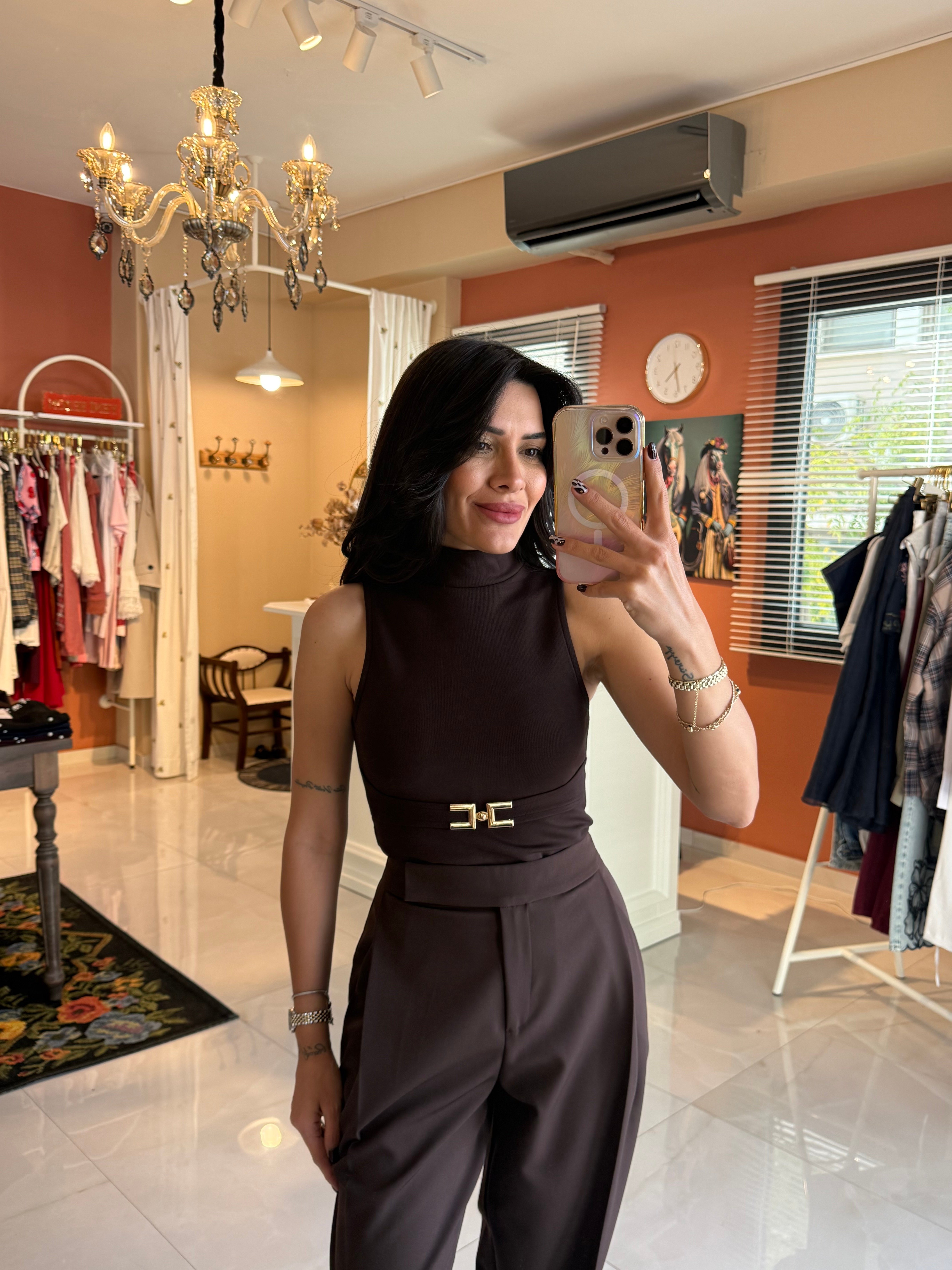 Kahve Toka Detaylı Bluz