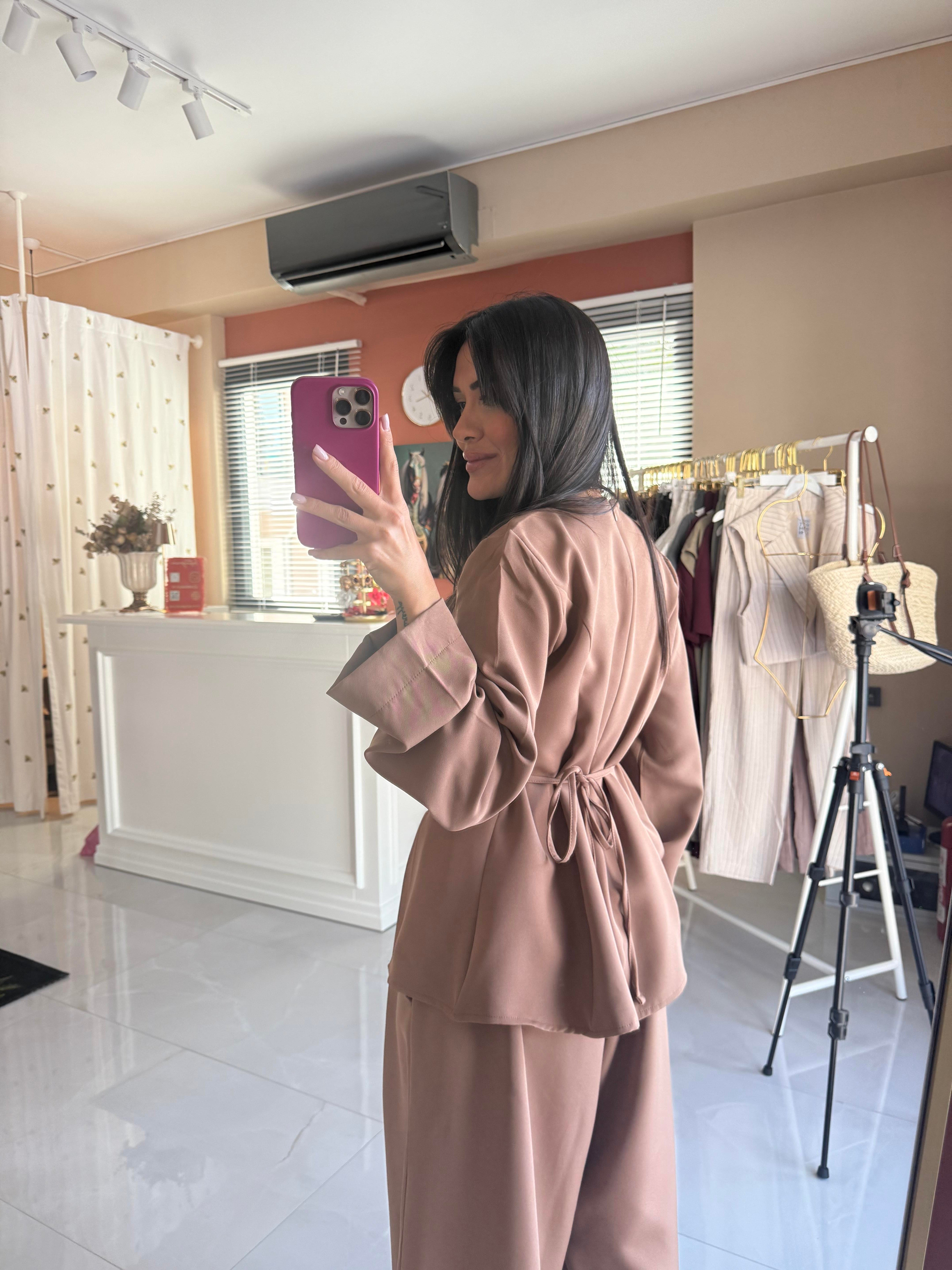 Kahverengi Yırtmaçlı Double Takım 