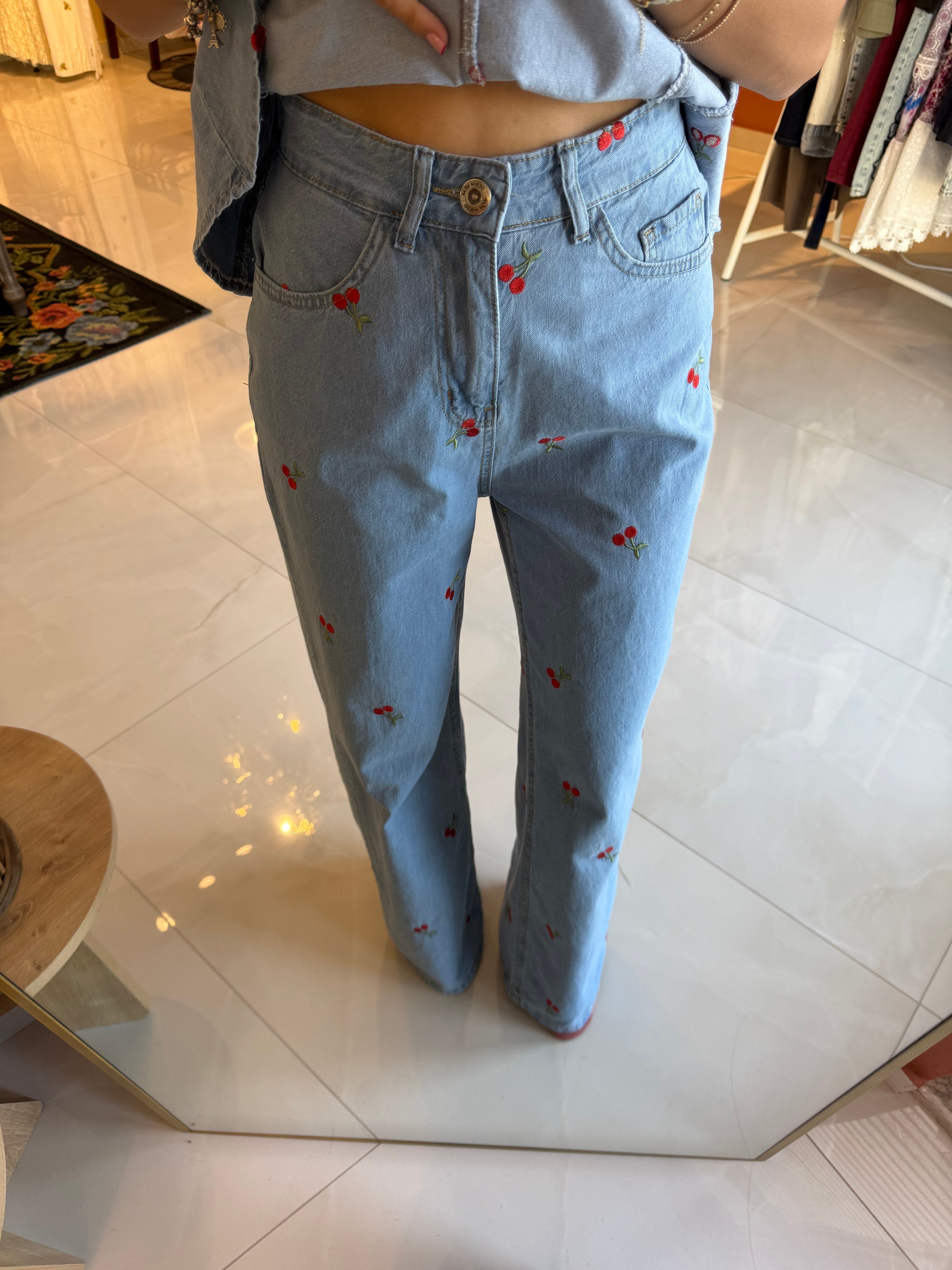 Kiraz Nakışlı Mavi Denim Takım
