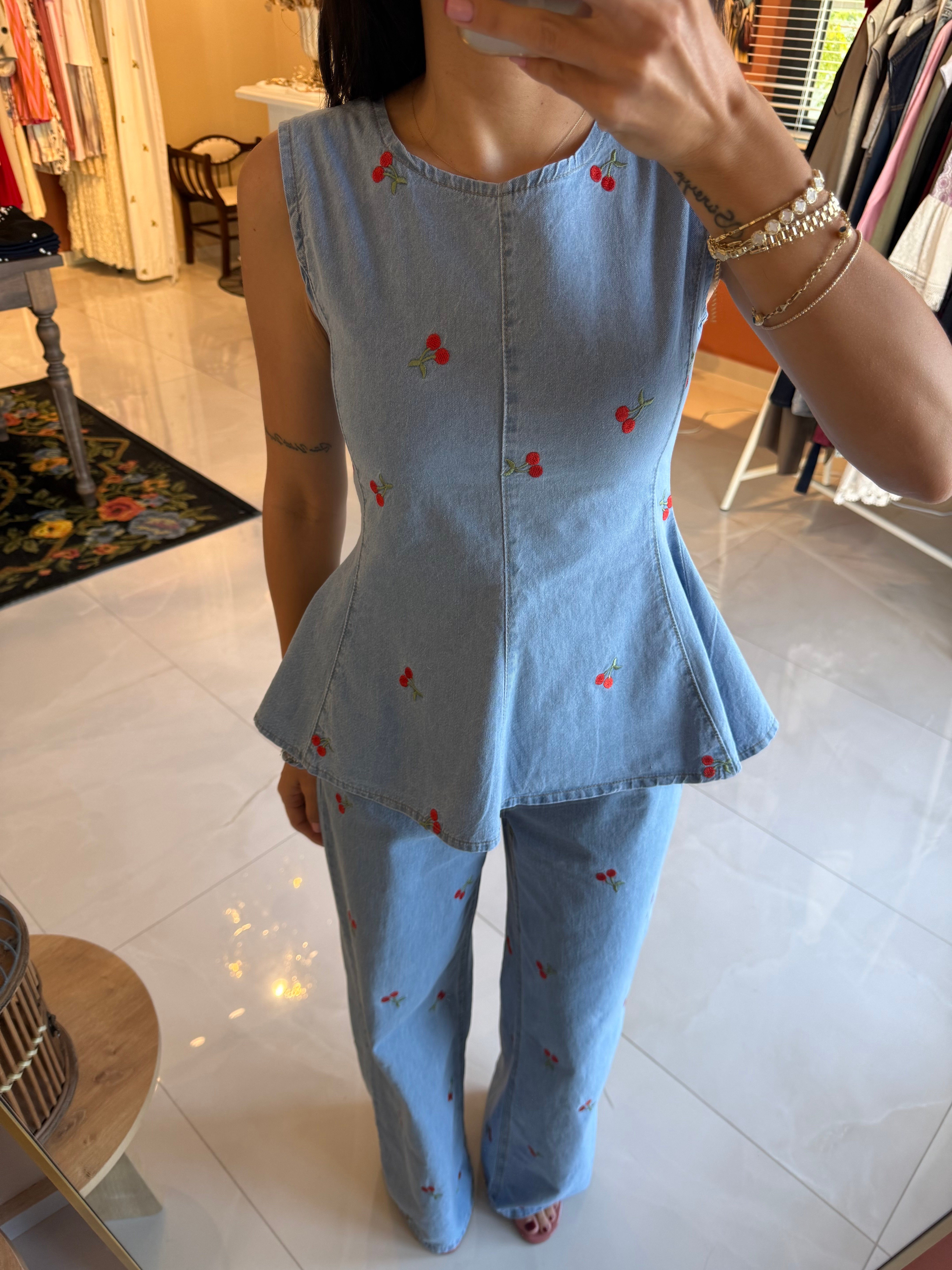 Kiraz Nakışlı Mavi Denim Takım