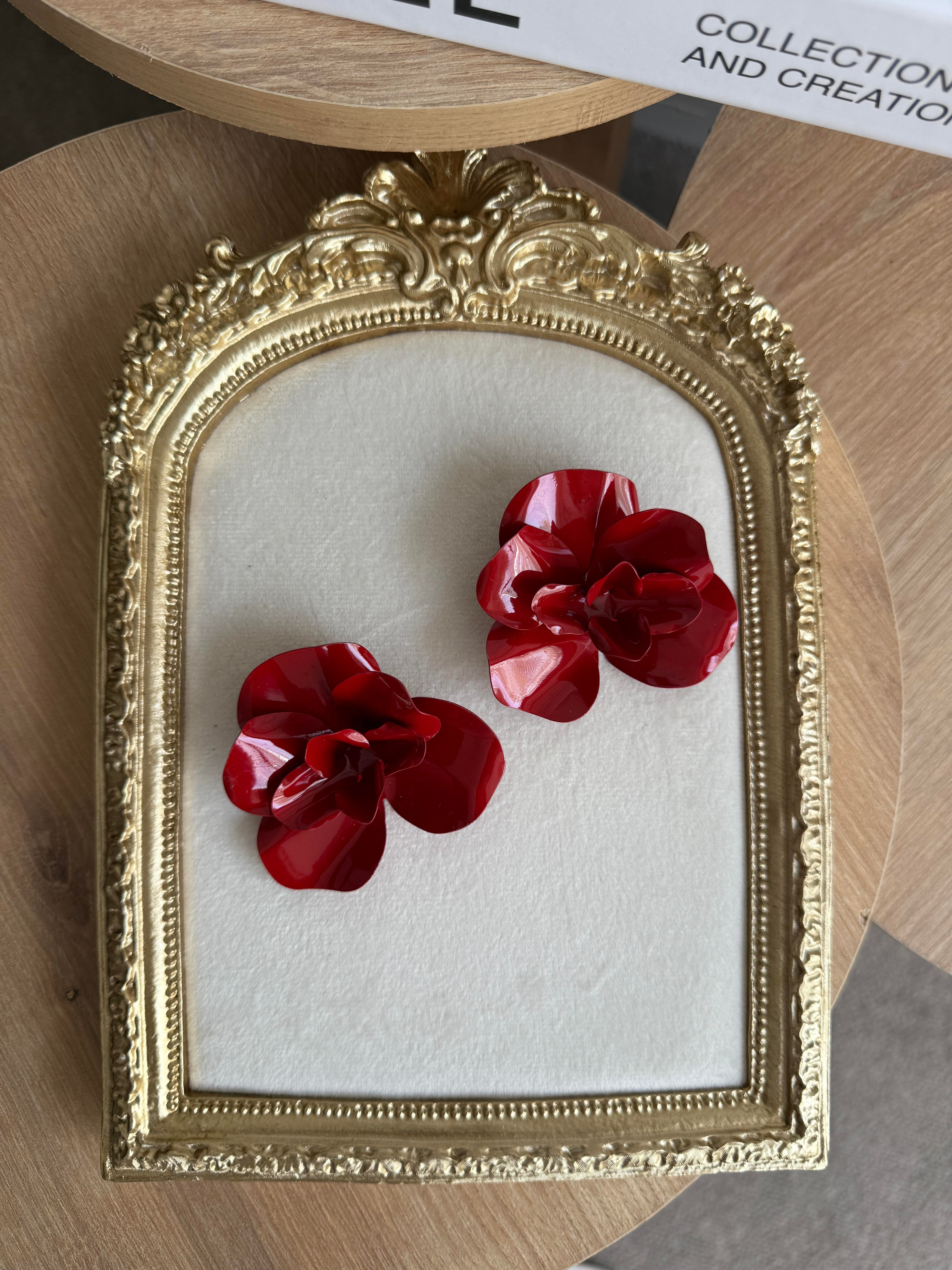 Kiremit Marka Model Çiçek Küpe