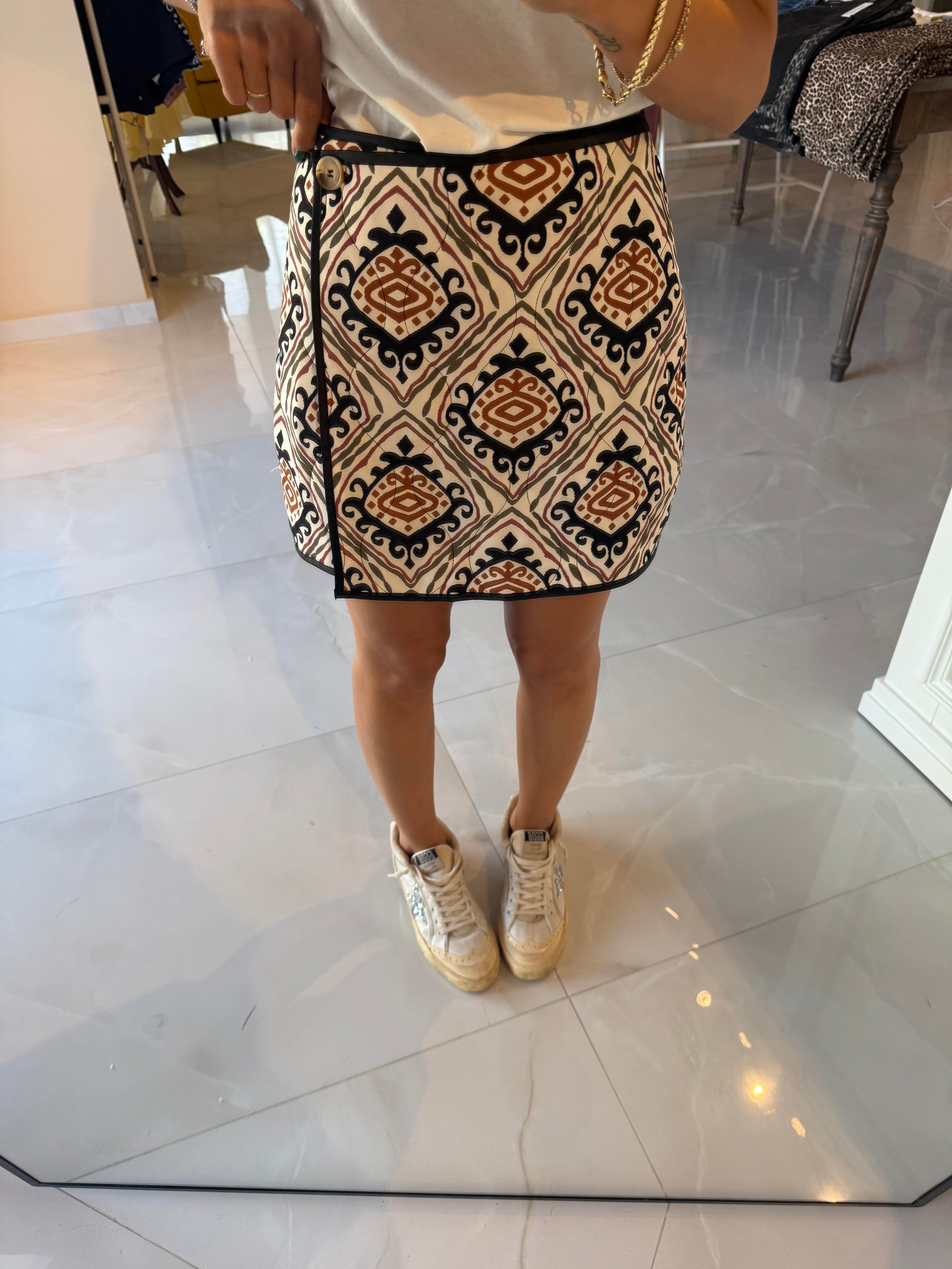 Kruvaze Kapitone Şort Etek 