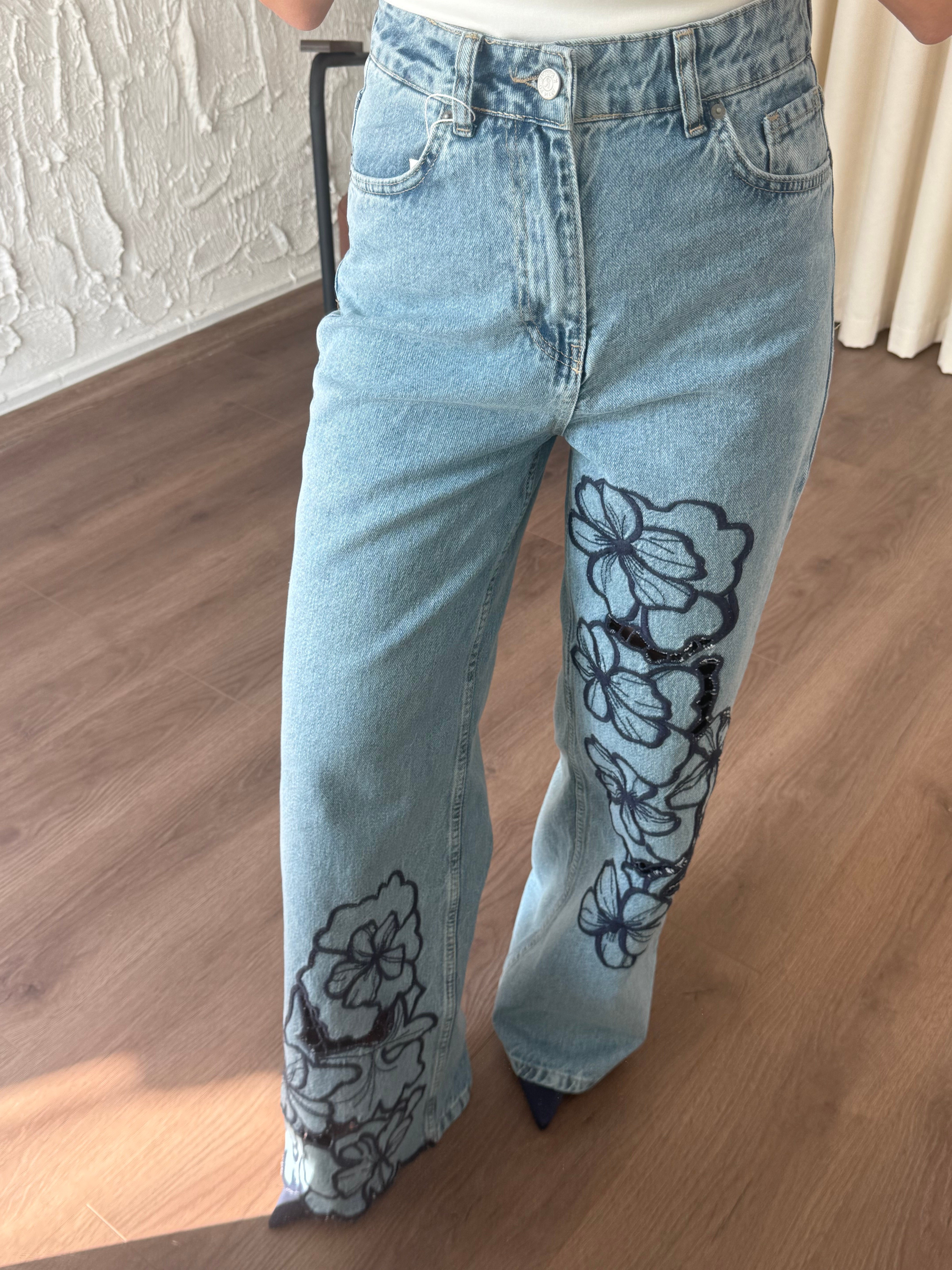 Lacivert Çiçek Motifli Jean
