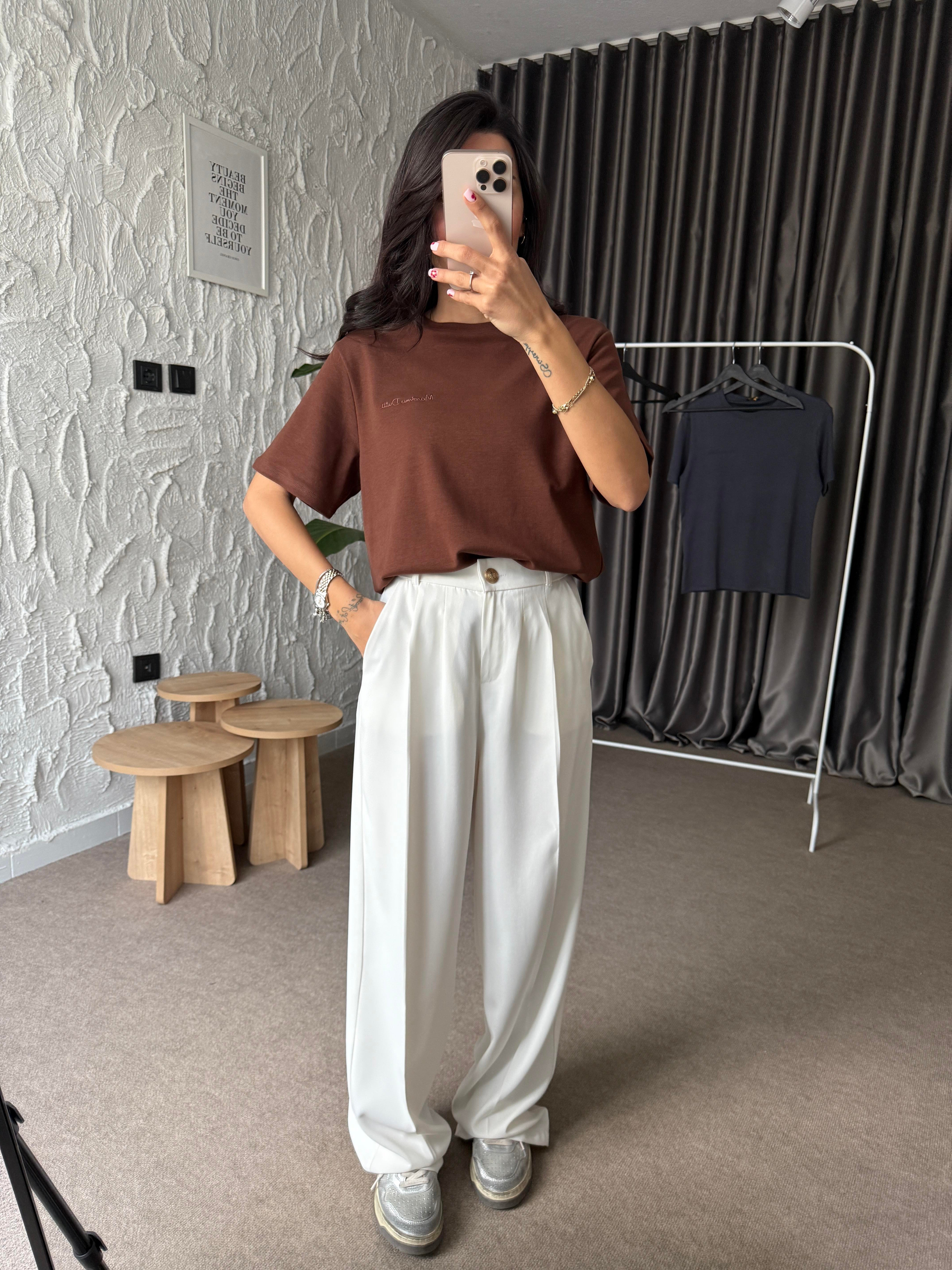 Logo İşlemeli Kahverengi Basic Tshirt