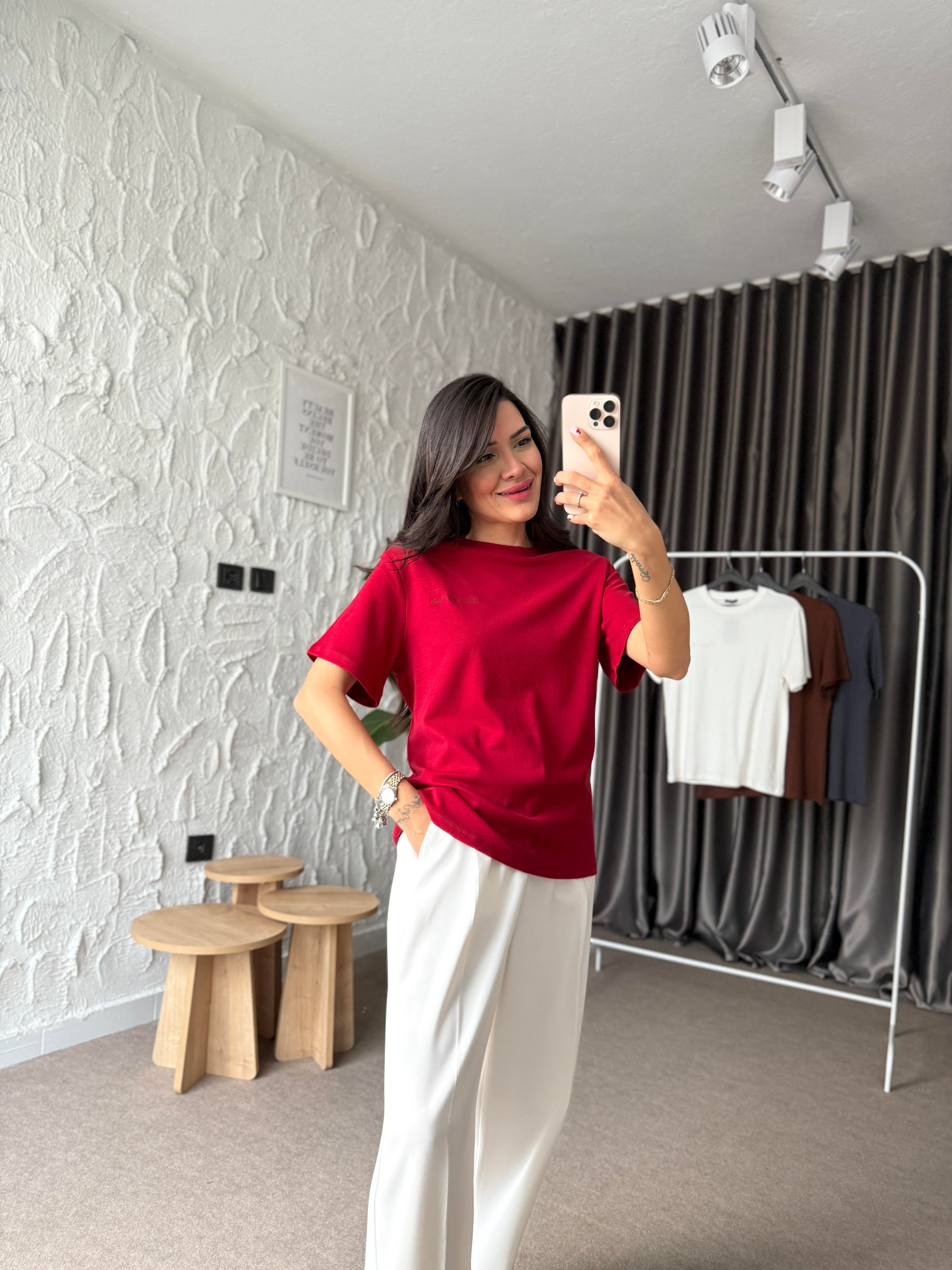 Logo İşlemeli Kırmızı Basic Tshirt