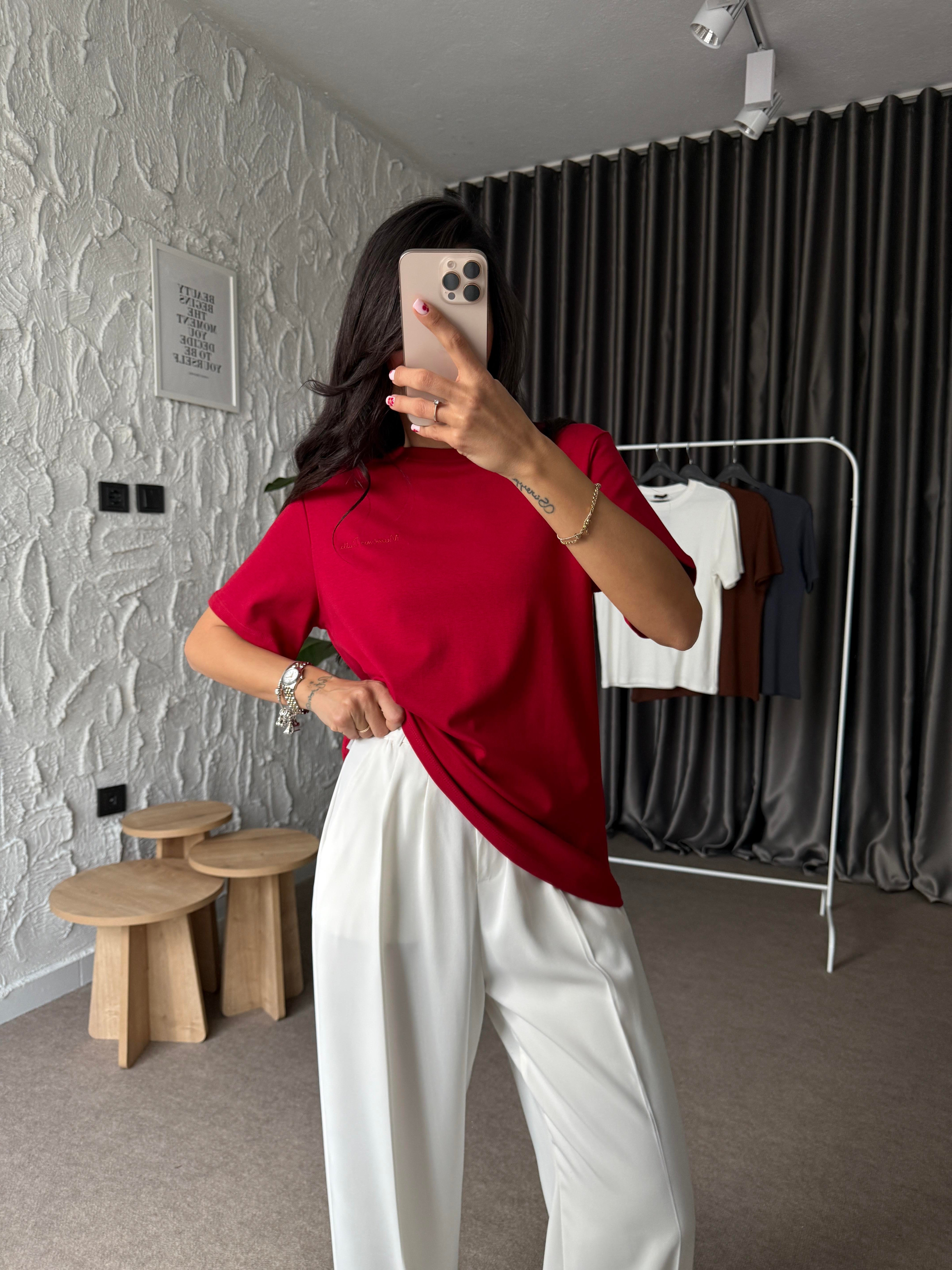 Logo İşlemeli Kırmızı Basic Tshirt