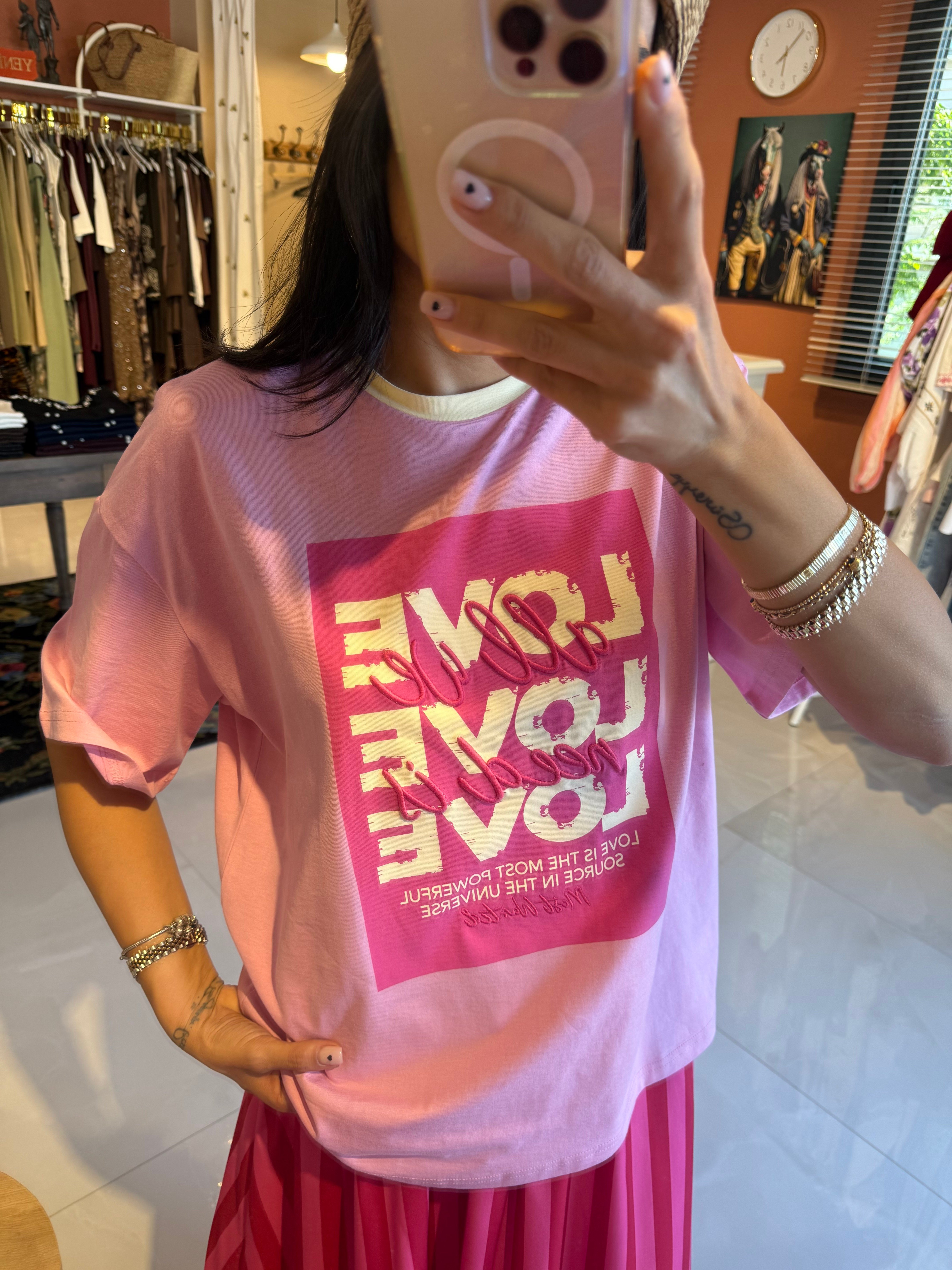 Love Baskılı Pembe Tshirt