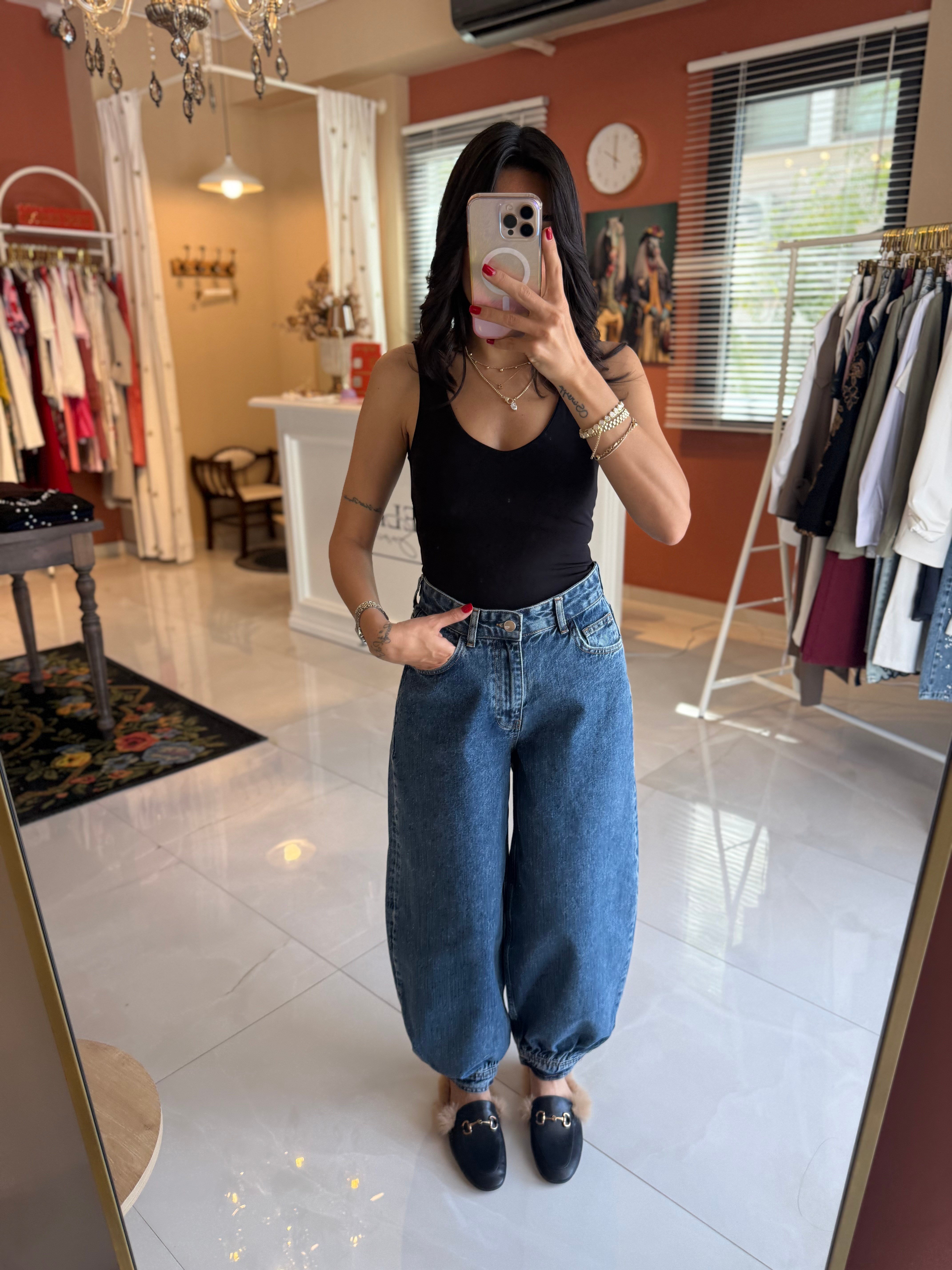 Mavi Paçası Düğmeli Balon Jean Pantolon