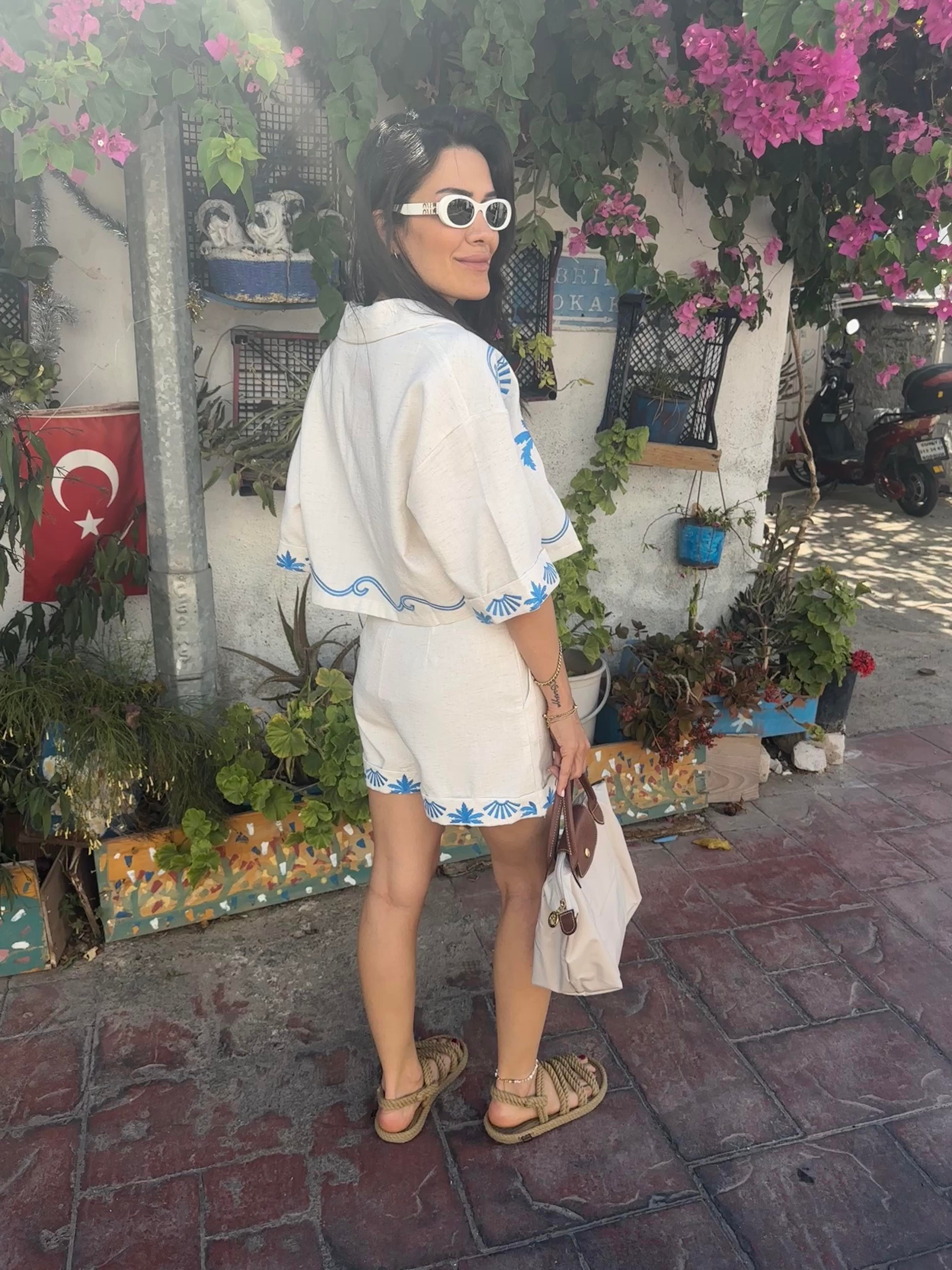 Nakış Detaylı Keten Gömlek Şort