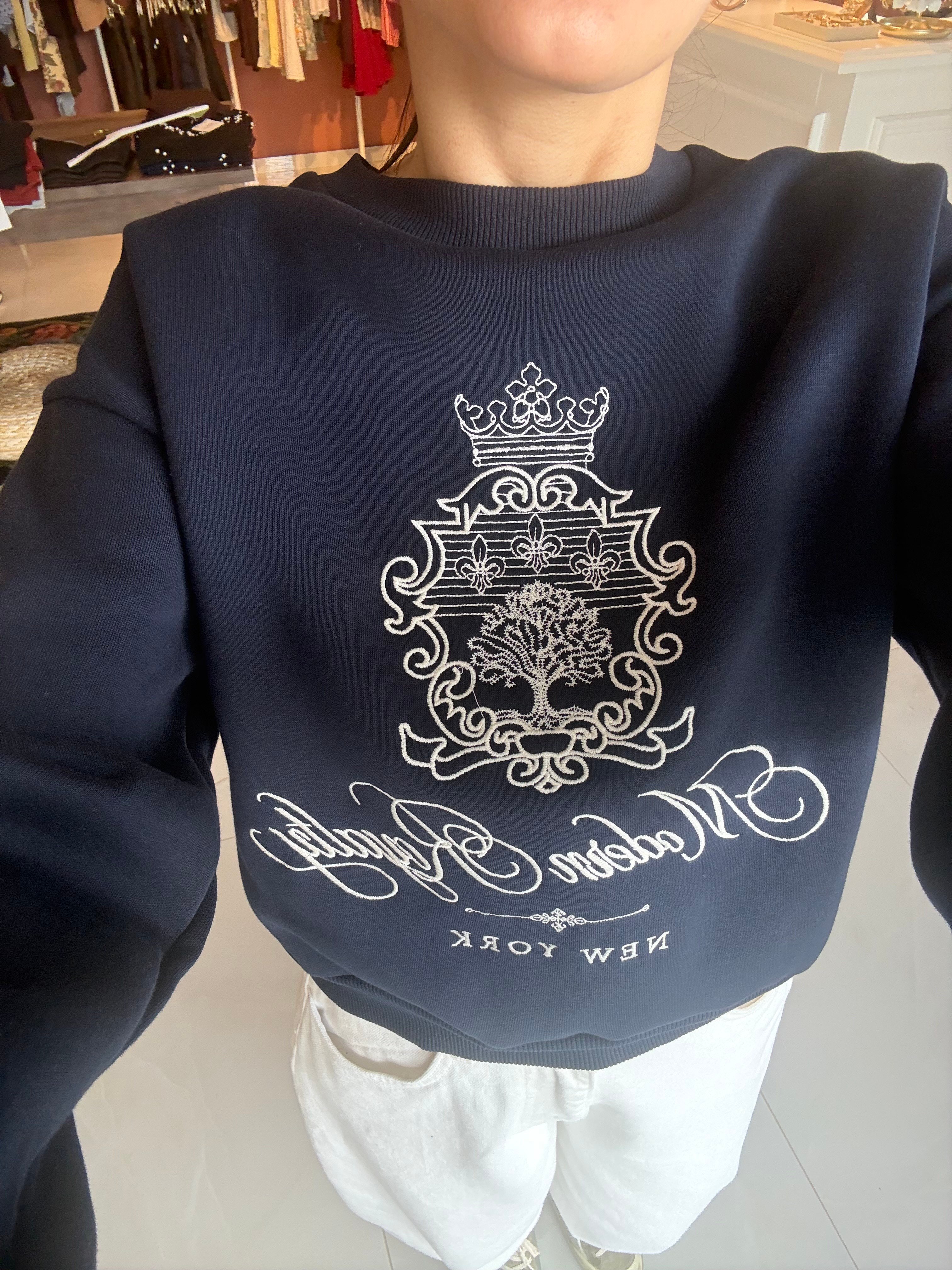 Nakış İşlemeli Lacivert Sweatshirt