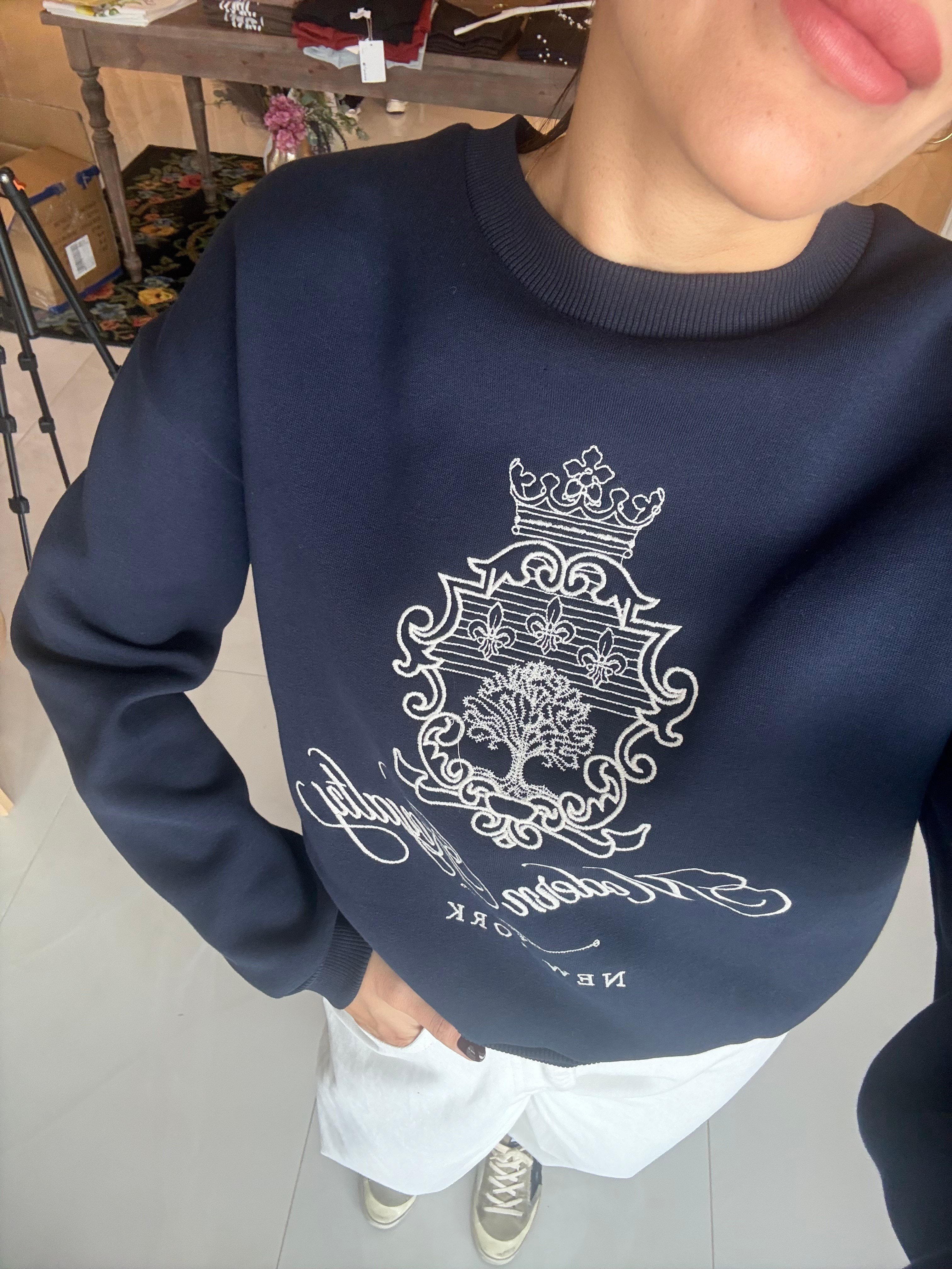 Nakış İşlemeli Lacivert Sweatshirt