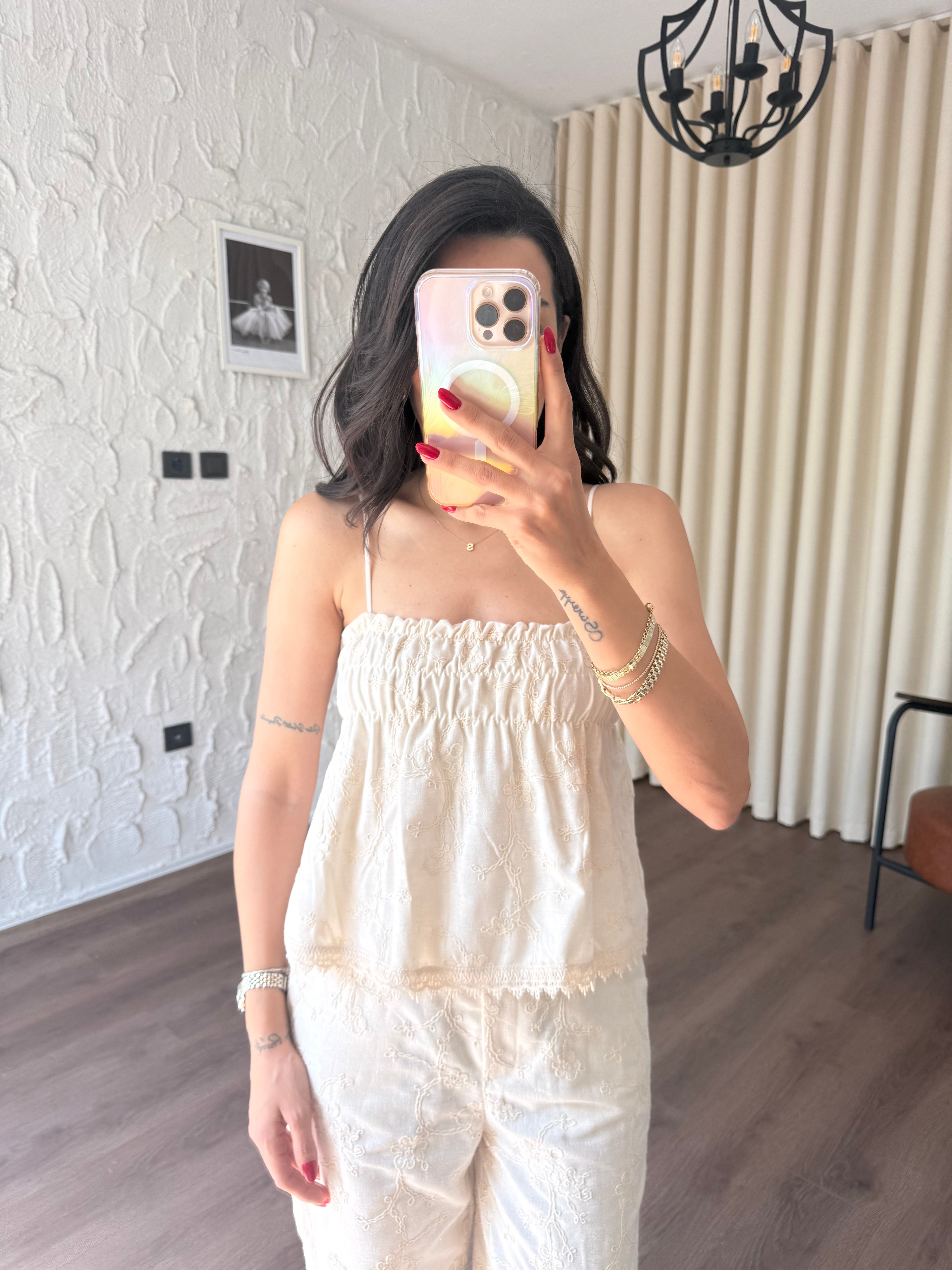 Naturel Nakış İşlemeli Bluz