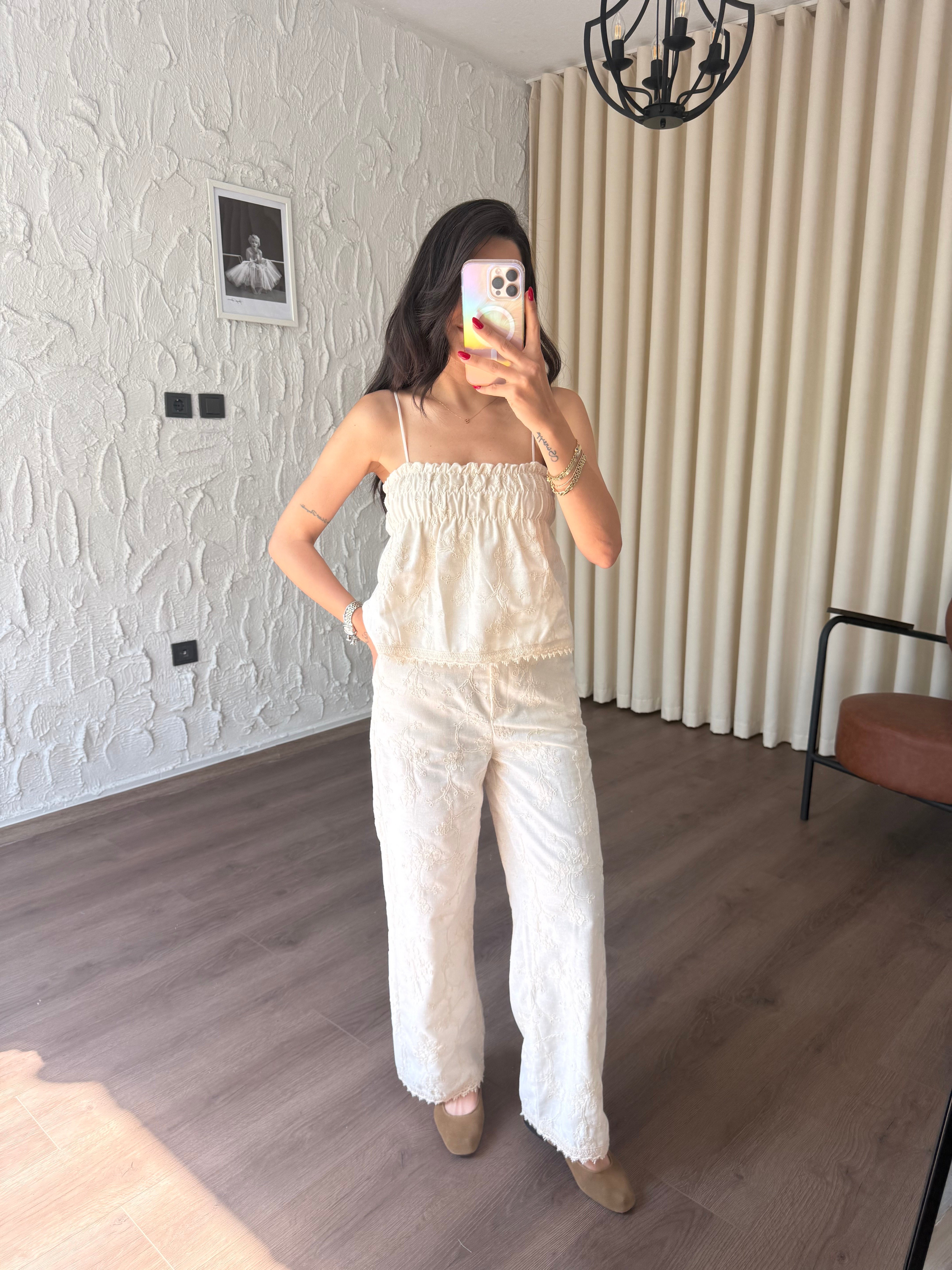 Naturel Nakış İşlemeli Pantolon
