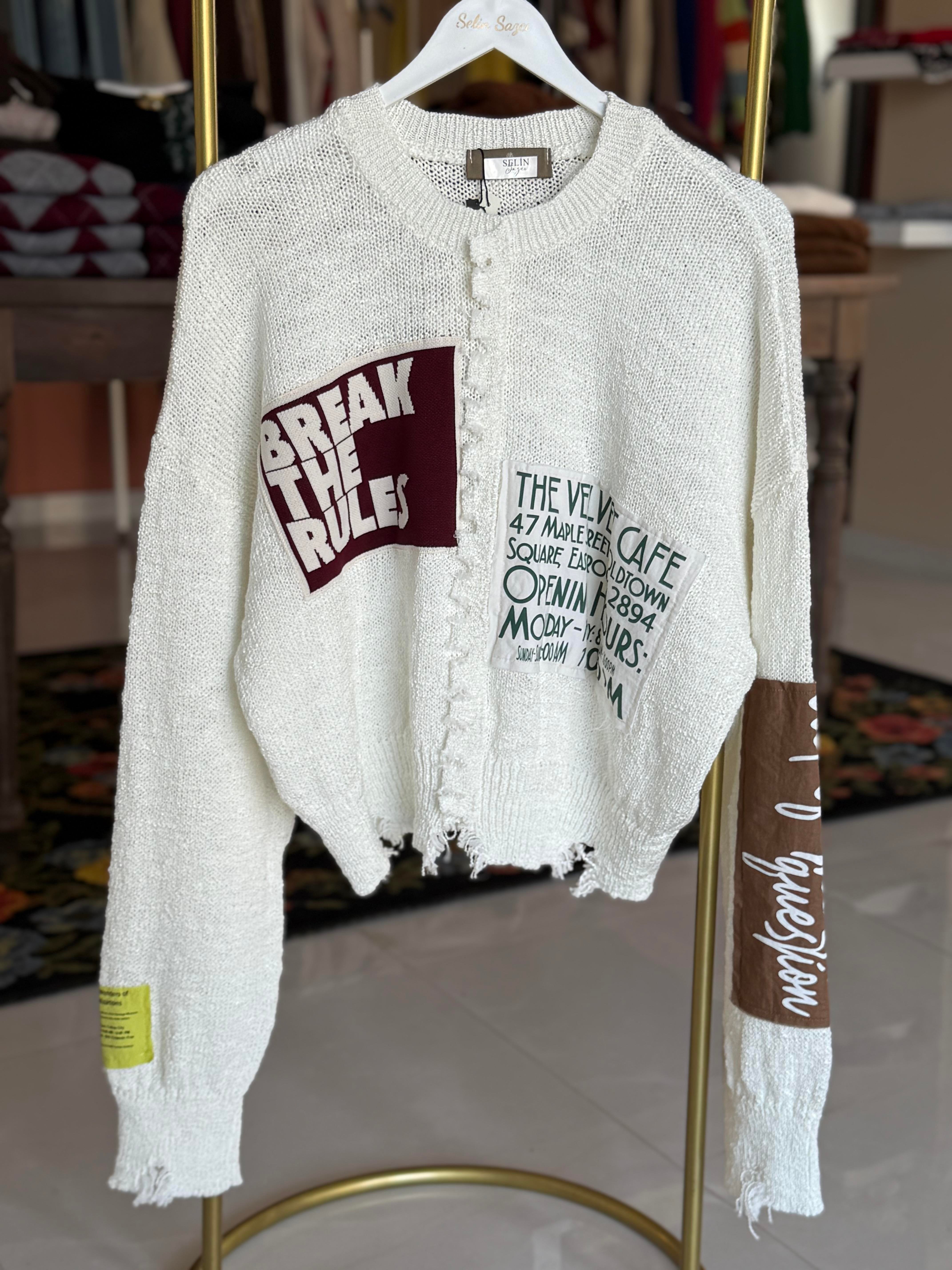 Patch Baskılı Eskitme Detay Ekru Triko