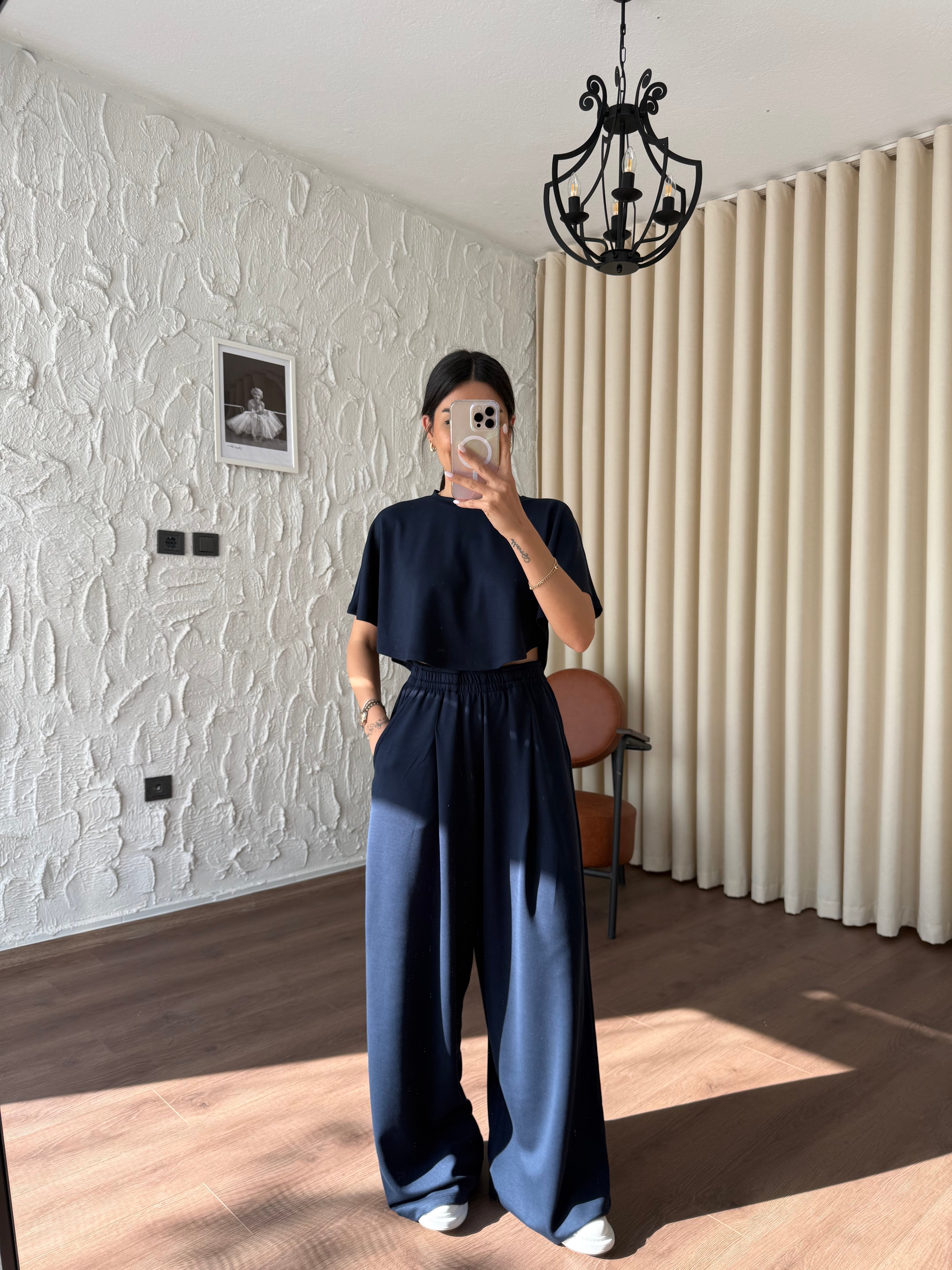 Pelerin Model Lacviert Modal Takım