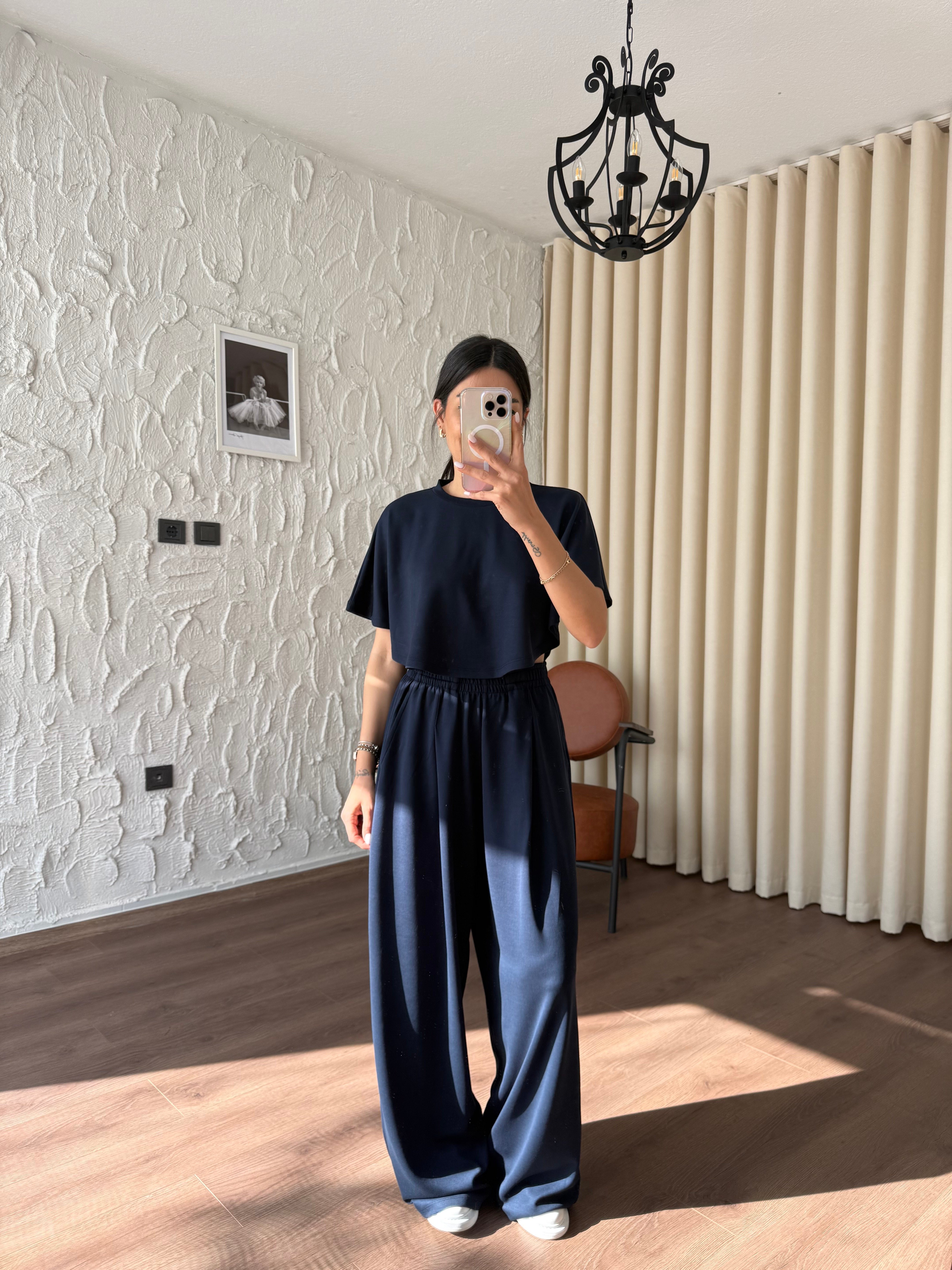 Pelerin Model Lacviert Modal Takım